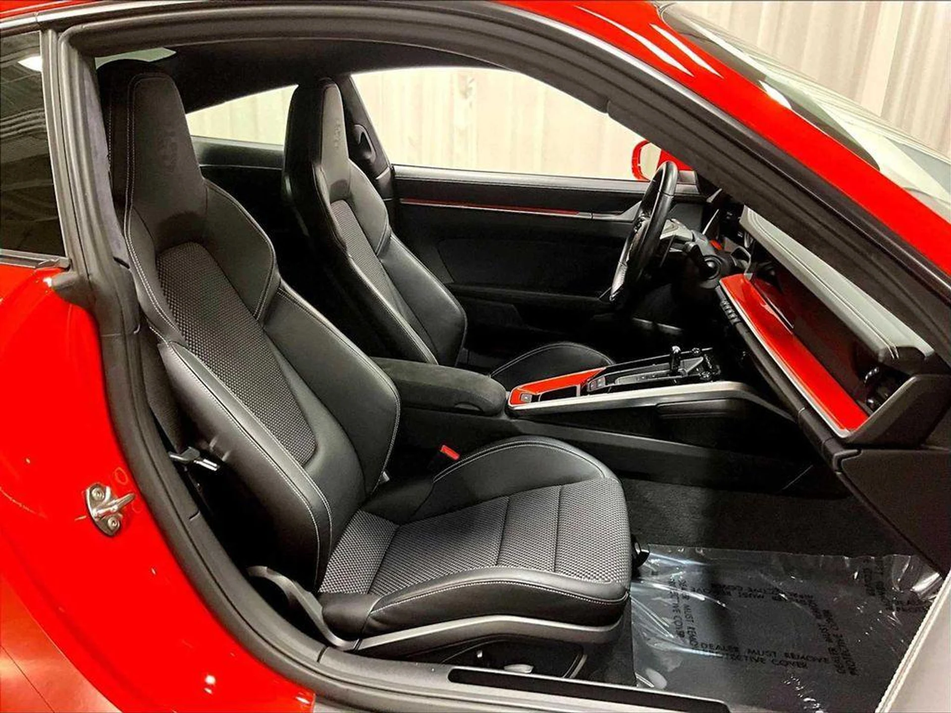 mph025_2043885035_Ws1ui_Bs09_YZW_Ou_GL_Cham_Tm1w_P8k_c7d6e7c5b0