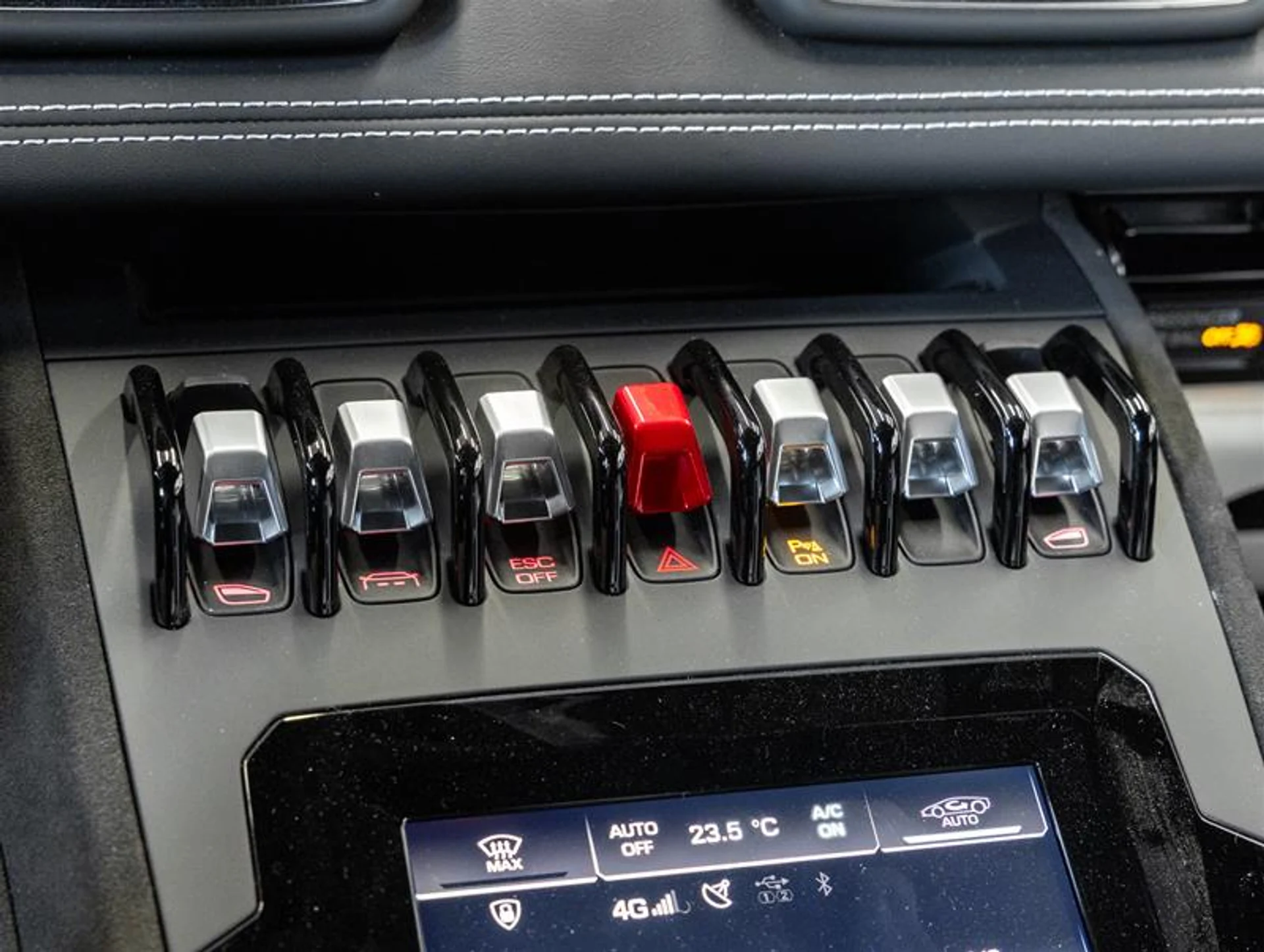 mph025_2044904863_11902165_1645434957_b3eeb326bd