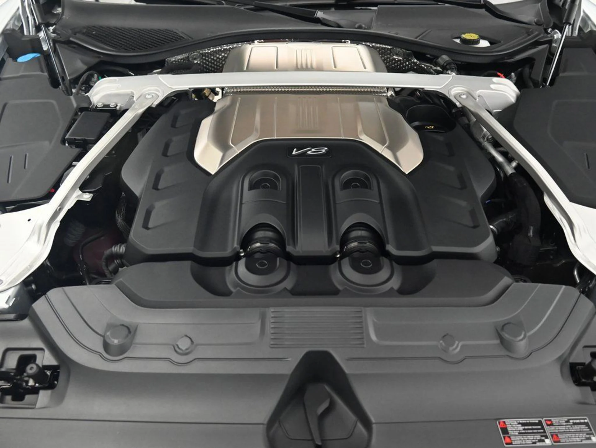 mph025_2046250519_9c1563952554433d850863d3c872c5e4_63a726016d