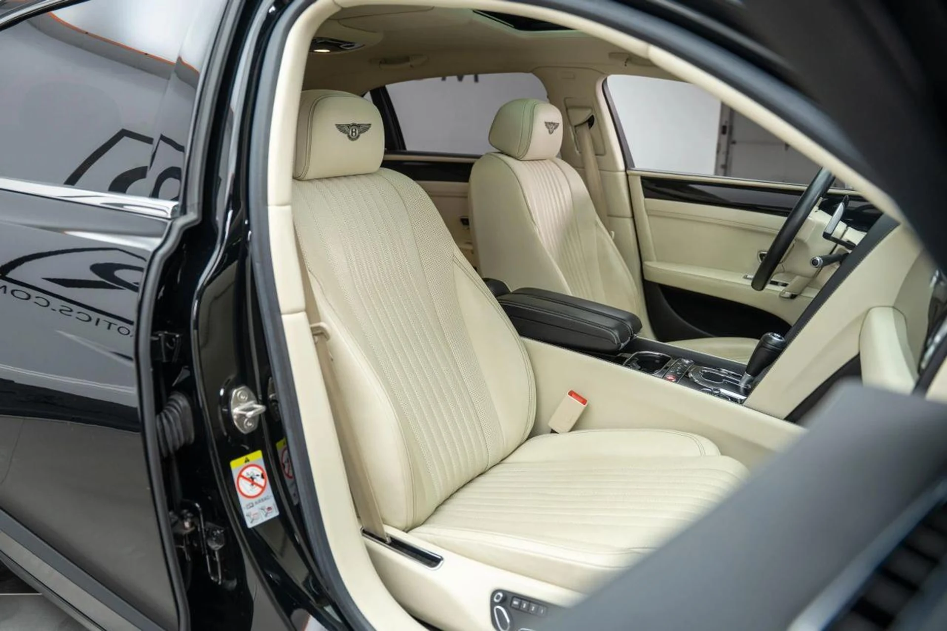 mph025_2056796156_eb5df1de37cdebc7f9245f364fa480a1_85e35fca15