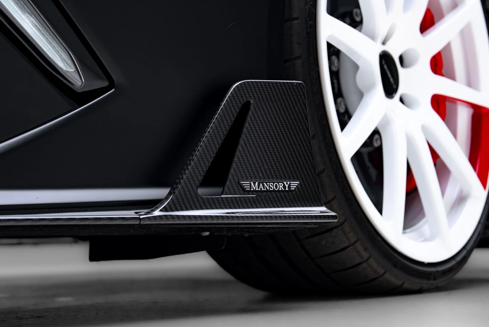 mph025_2068477355_Used_2024_Lamborghini_Revuelto_Mansory_1777411544_d949af4e1b