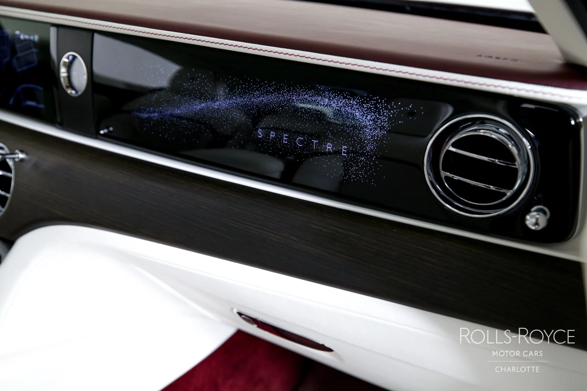 mph025_206958003_Used_2024_Rolls_Royce_Spectre_1738086239_8319084e9b