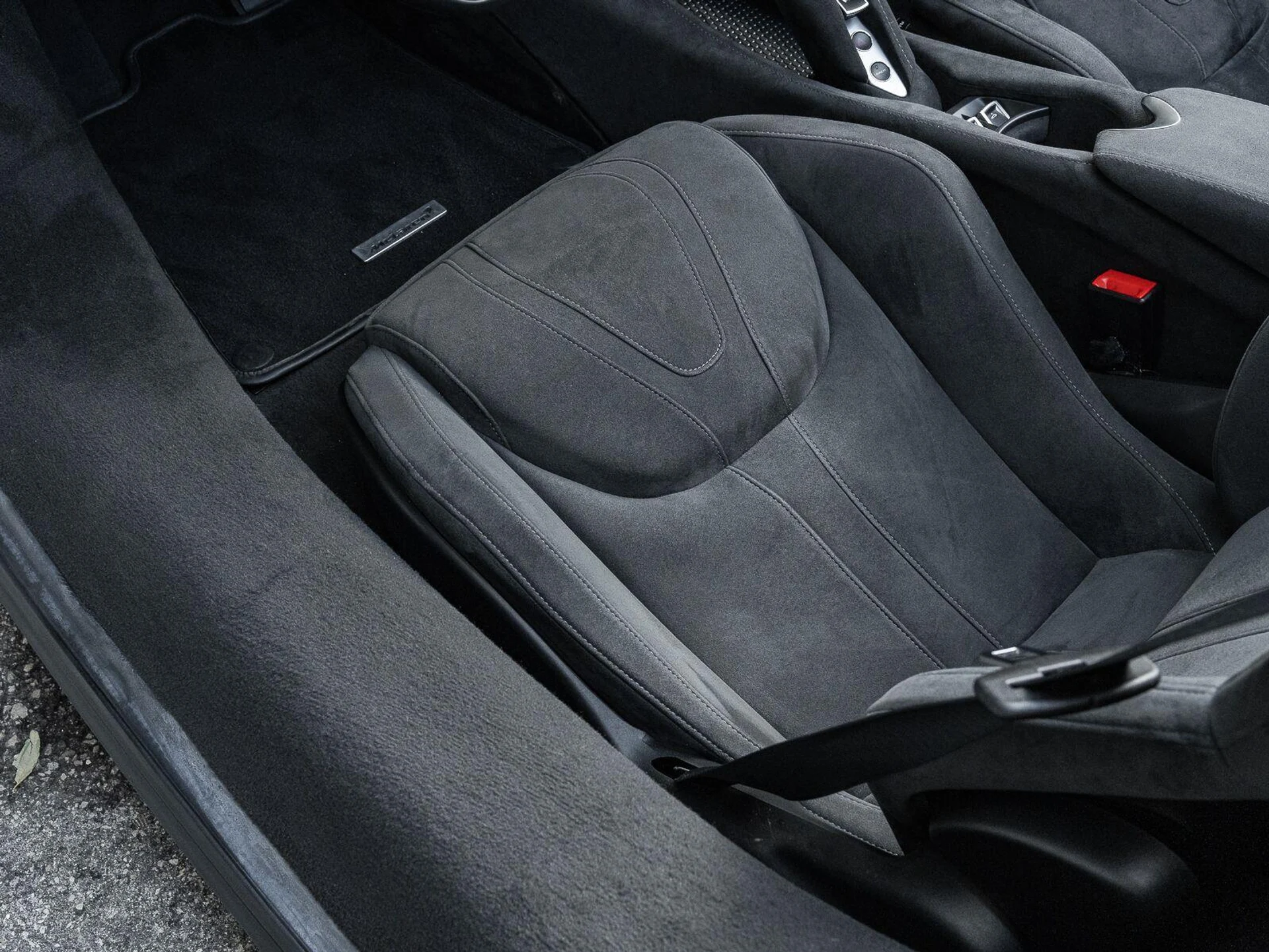 mph025_2074040191_Used_2020_Mc_Laren_720_S_Spider_1787936636_e58abb73f1