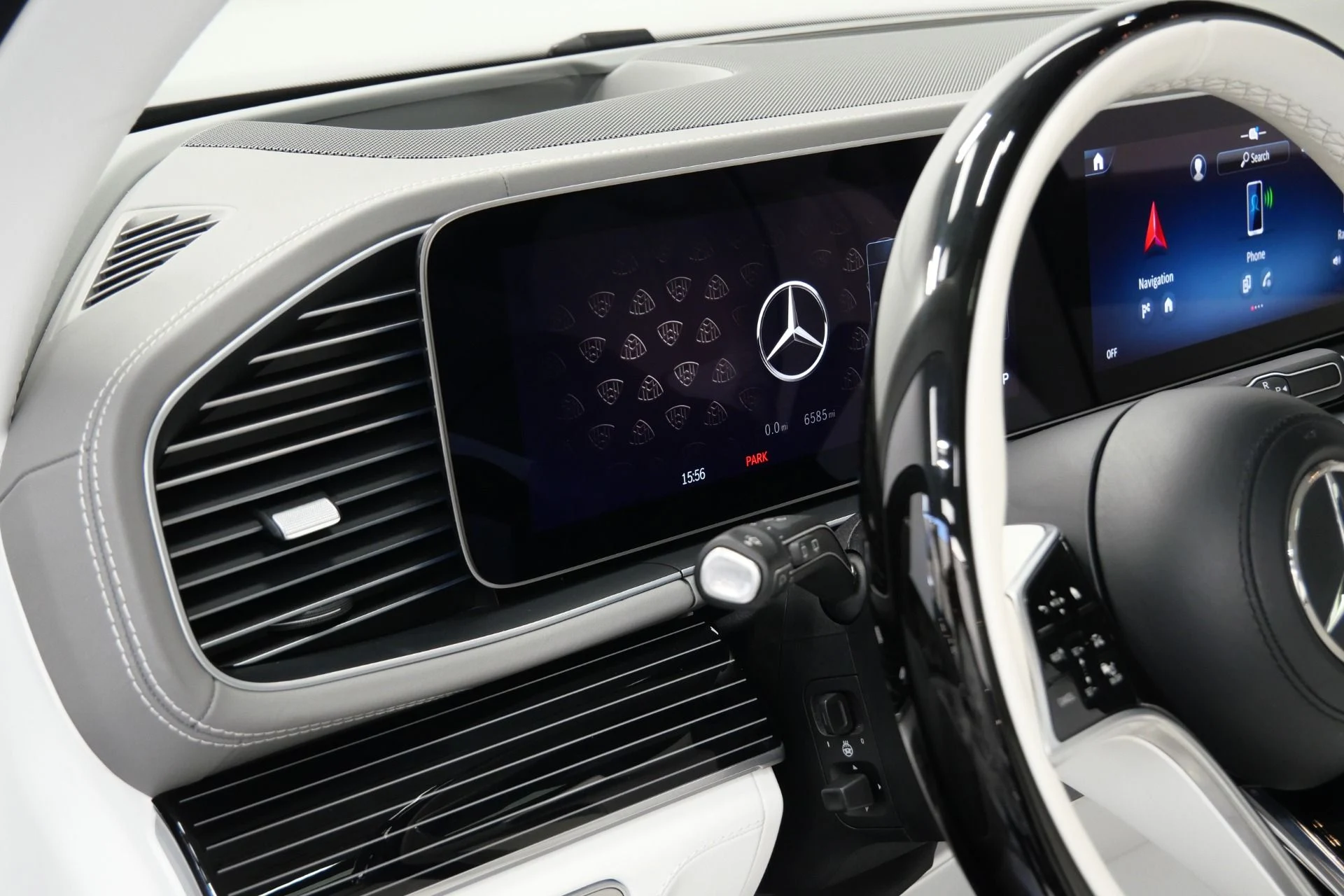 mph025_207677608_Used_2024_Mercedes_Benz_Maybach_GLS_600_4_MATIC_Factory_Two_Tone_paint_Polished_Wheels_Loaded_1774374618_a4ad92c3c0