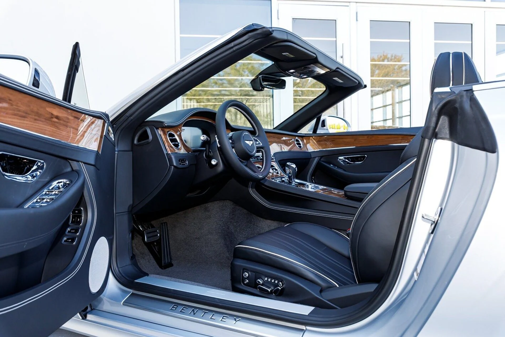 mph025_2077713915_c7b8b972ed50a66bb594a6b838407ab8x_681fd03781