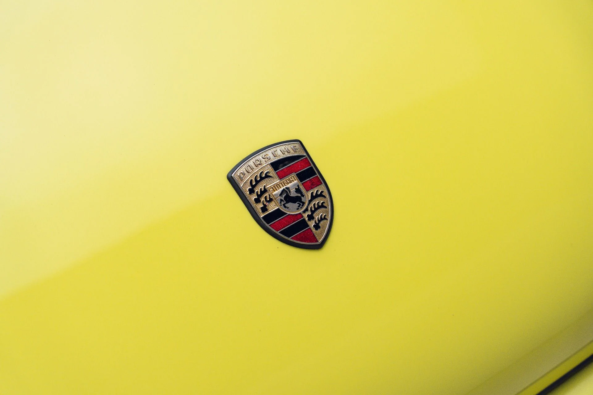 mph025_2081374539_Used_1973_Porsche_911_S_1784324222_92398f5b02
