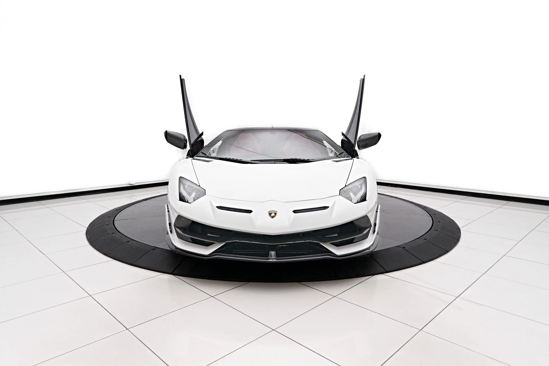 mph025_2089931958_Used_2021_Lamborghini_Aventador_SVJ_Base_1722739728_a1407f4aa8
