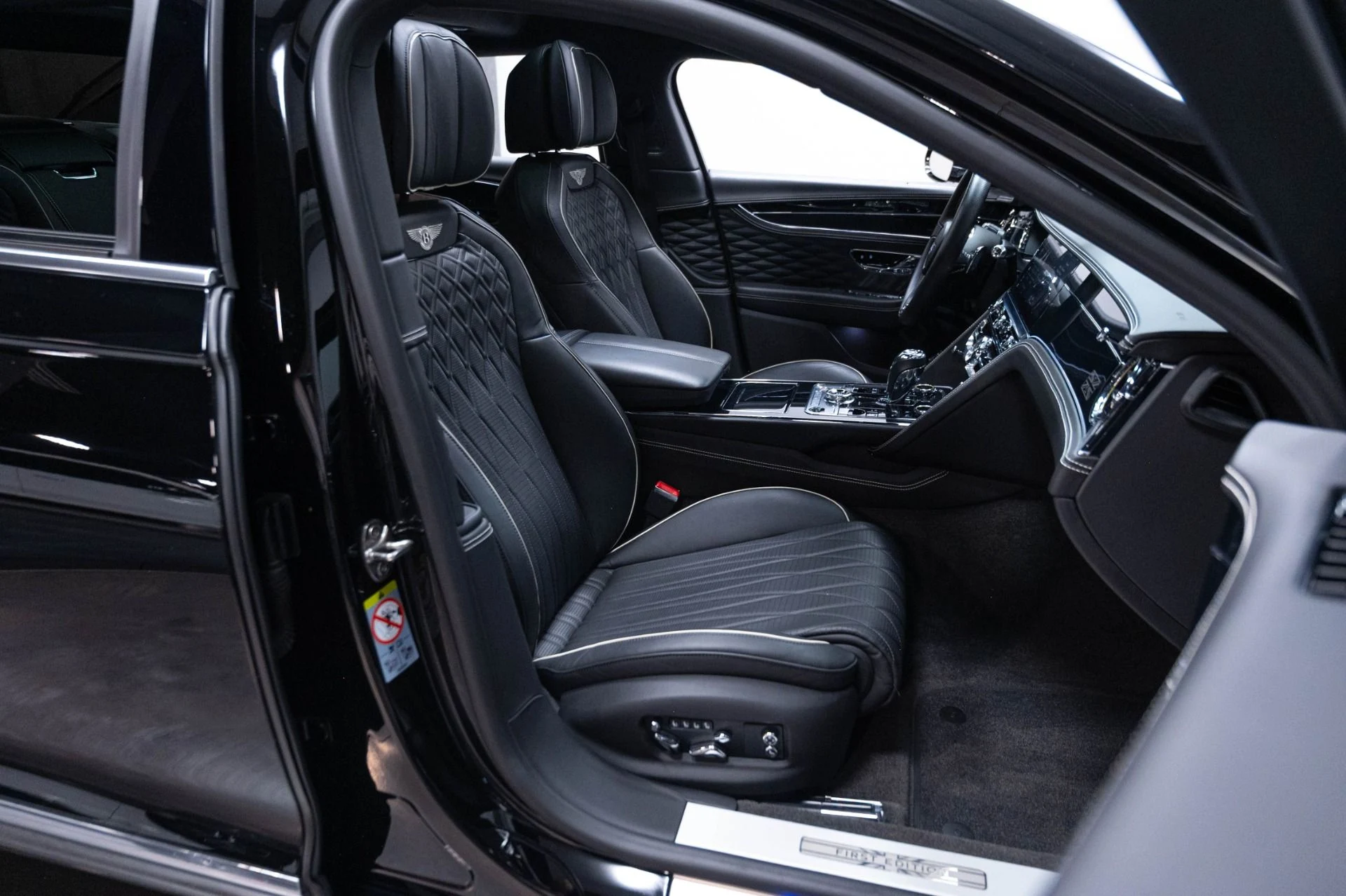 mph025_2092845050_Used_2020_Bentley_Flying_Spur_W12_1783372083_a4e8a781c9