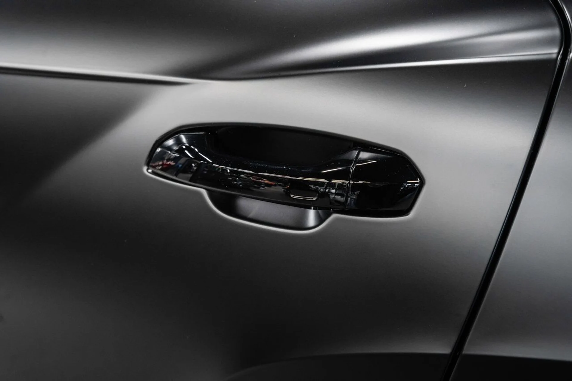 mph025_2093114731_lamborghini_urus_2023_465a3ef8d6