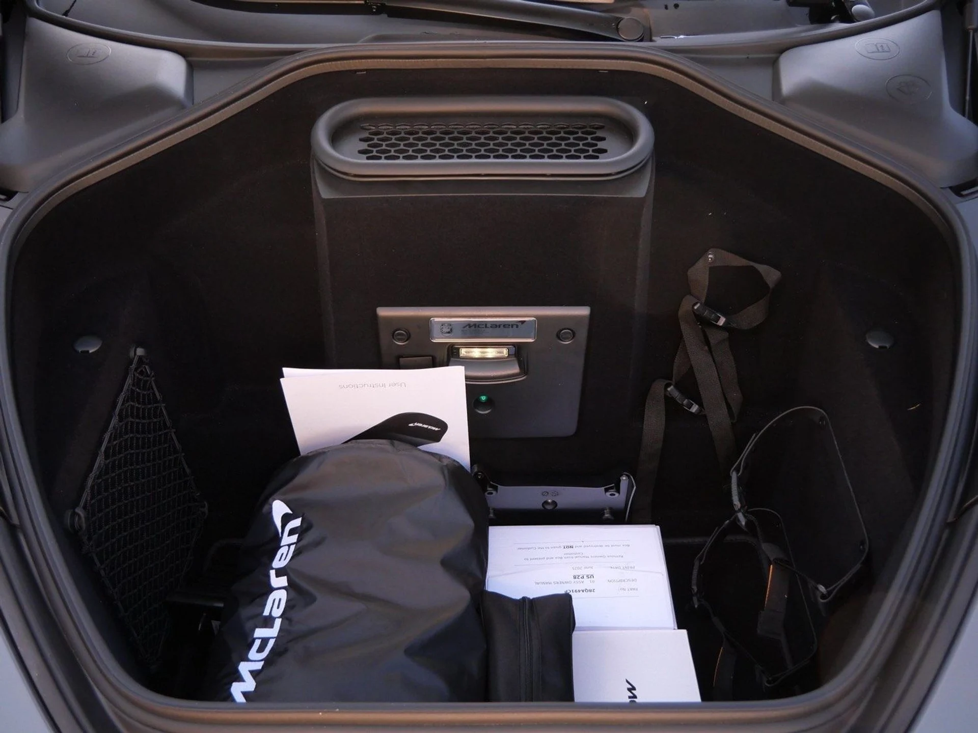 mph025_2098583639_f686b23f303b54a9249897398c3b6093x_63d06ff6ac