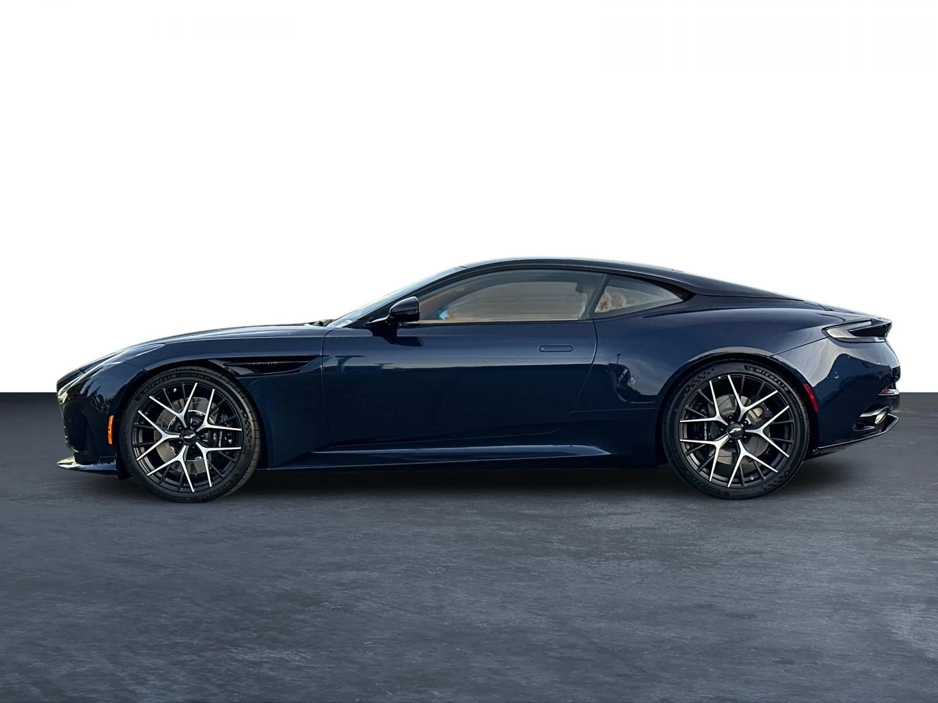 mph025_2108057931_New_2026_Aston_Martin_DB_12_1764753327_ba7aba8d57