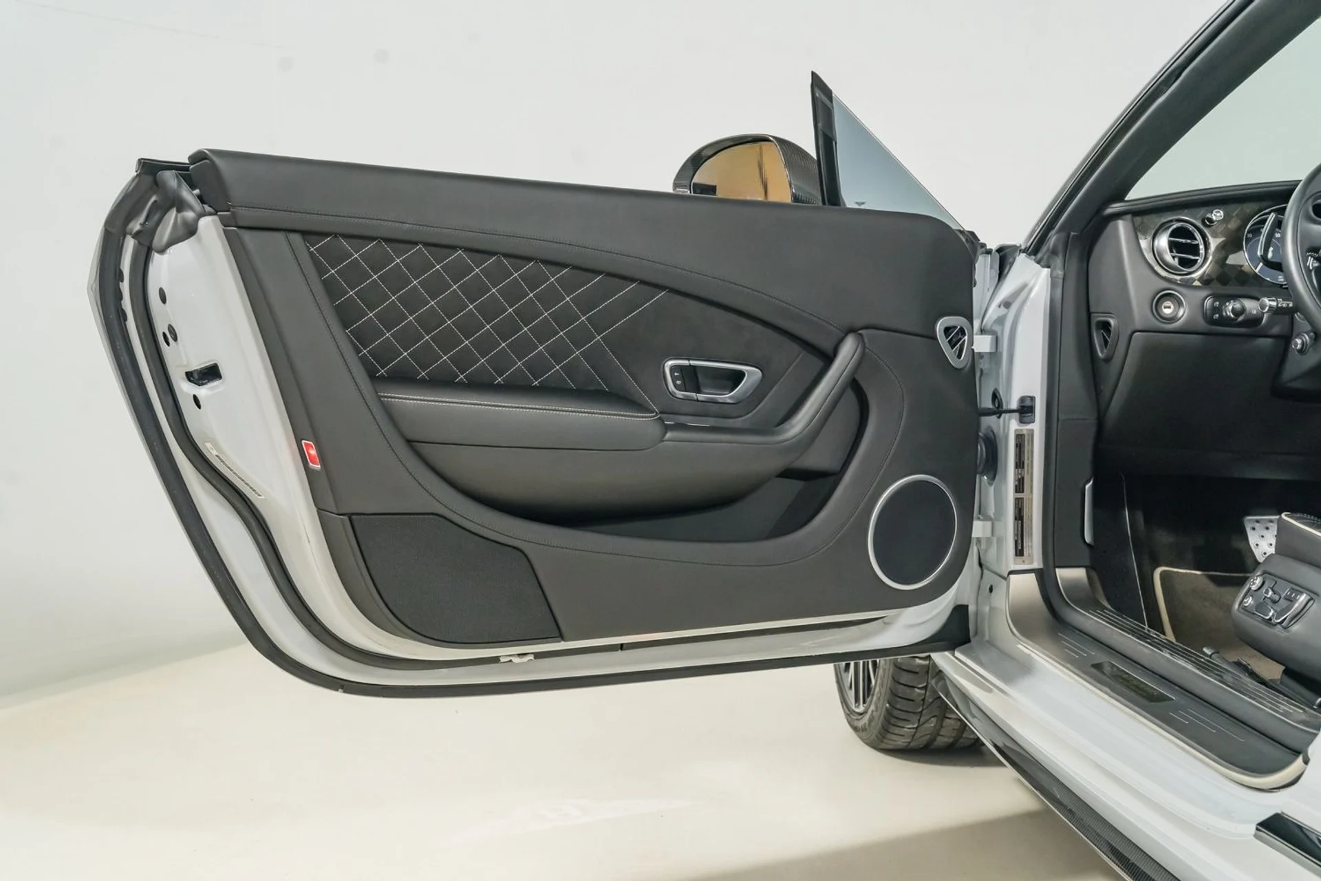 mph025_2114383929_01f2a65c9ced4b2a900852b78b0d09ee_18e07e30fe