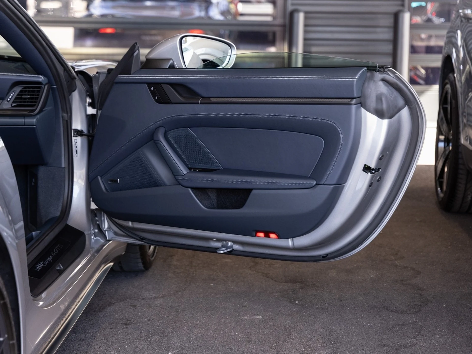 mph025_2126264238_26_1d476b7306