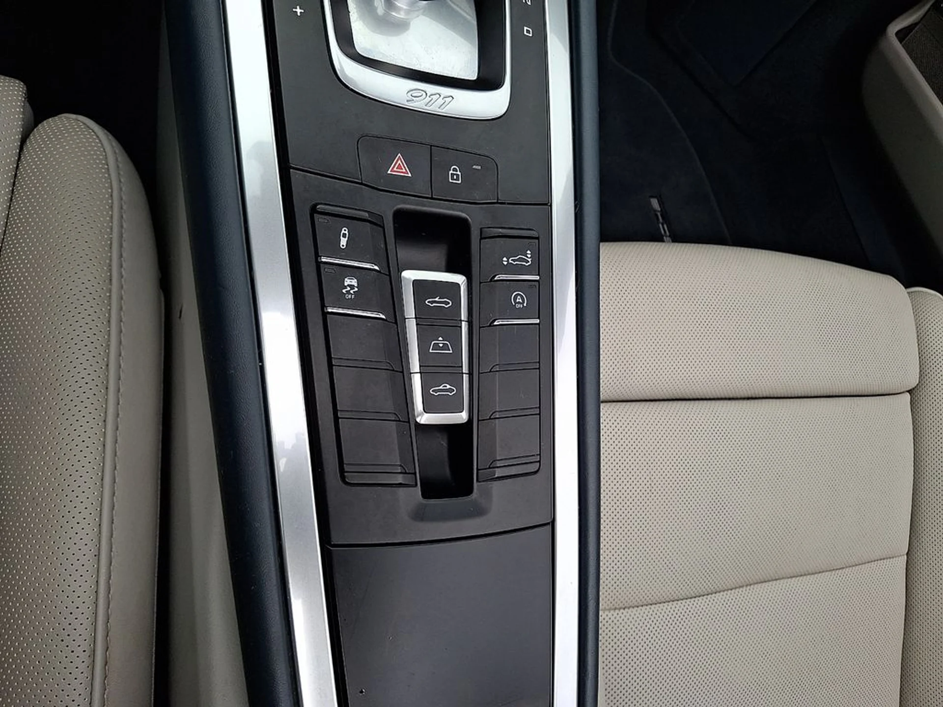 mph025_2130497694_5ca0aa5c1fda29a6773a6c38a4fcc5cdx_b9f75d5db5