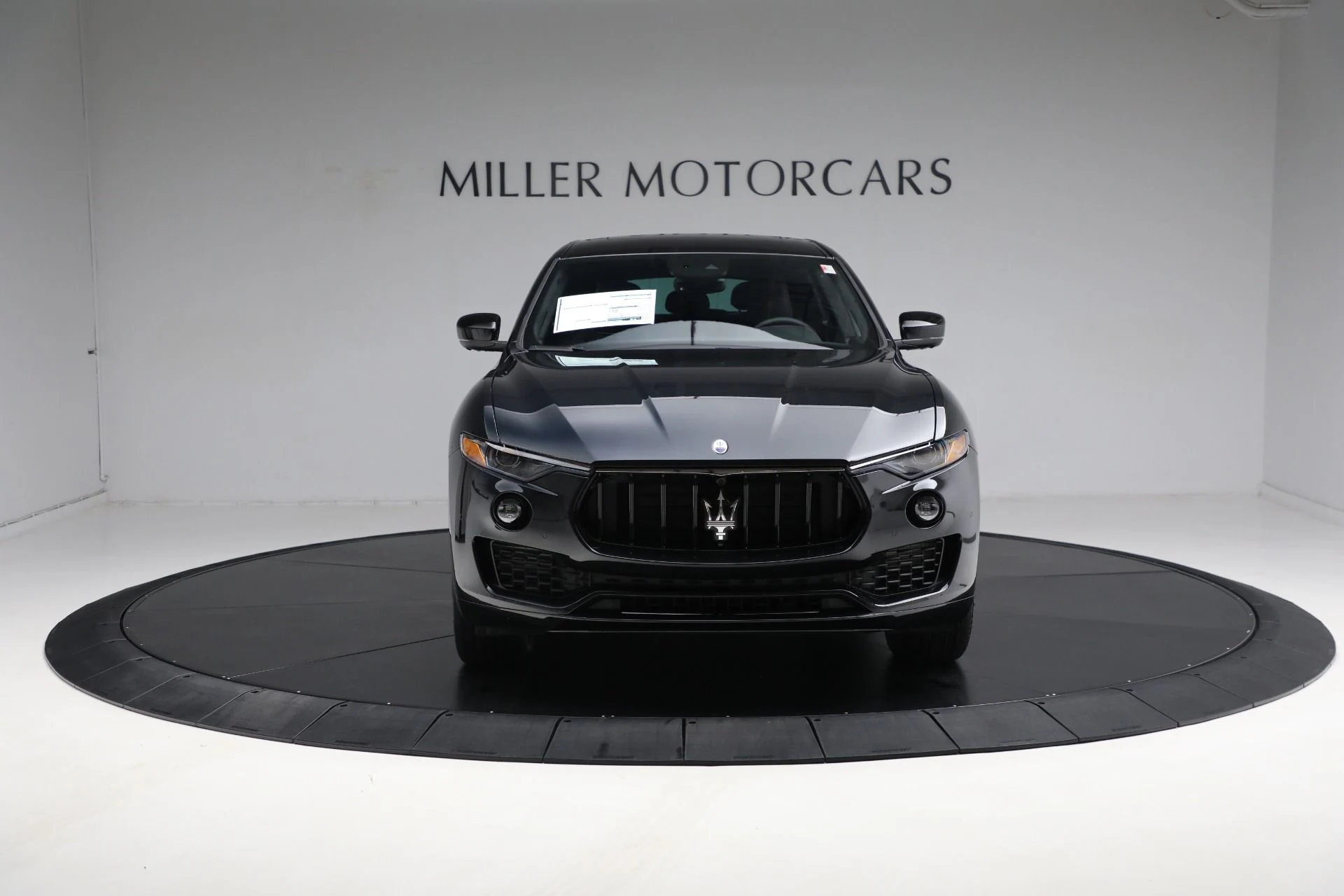 mph025_2131854539_New_2024_Maserati_Levante_GT_Ultima_6bdab6c1d8