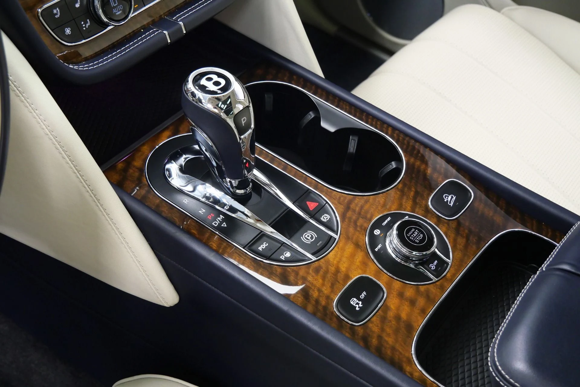 mph025_2137362508_Used_2018_Bentley_Bentayga_Onyx_Edition_W12_Touring_Specification_Front_Seat_Comfort_Specification_1772647427_4522a5ca6e