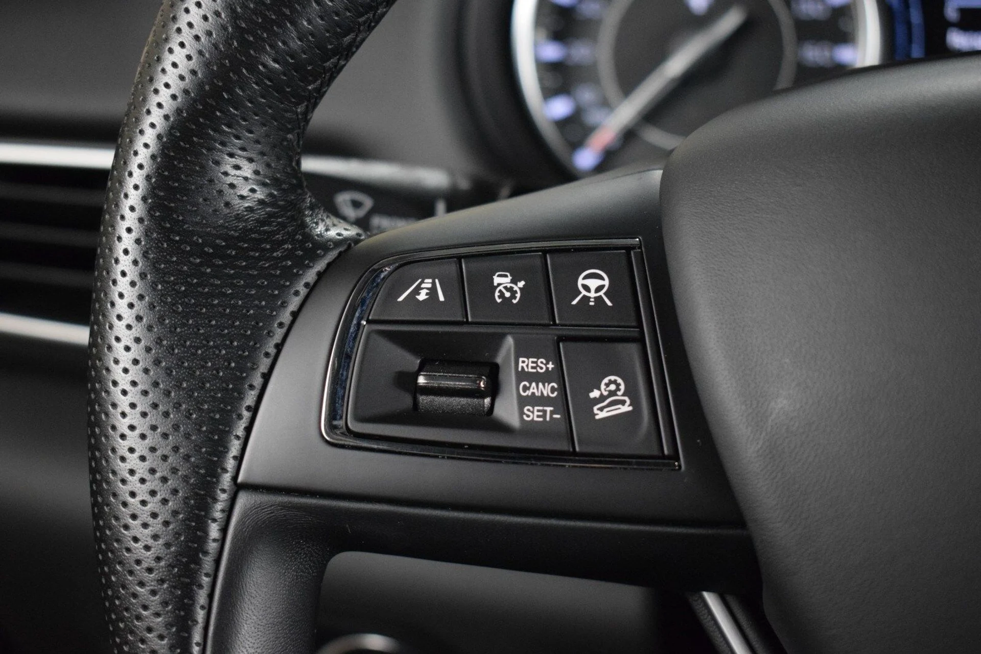 mph025_2137907537_a82c9be17fa8481ae6c538f1584bd691x_8ff0e0a54f