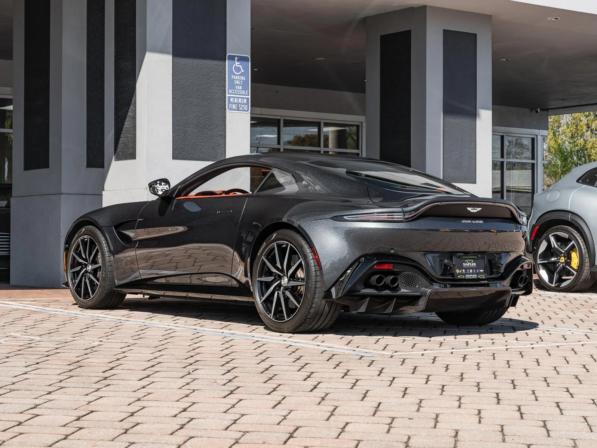 mph025_2140231767_Used_2021_Aston_Martin_Vantage_Coupe_Automatic_1771064401_209afccafd