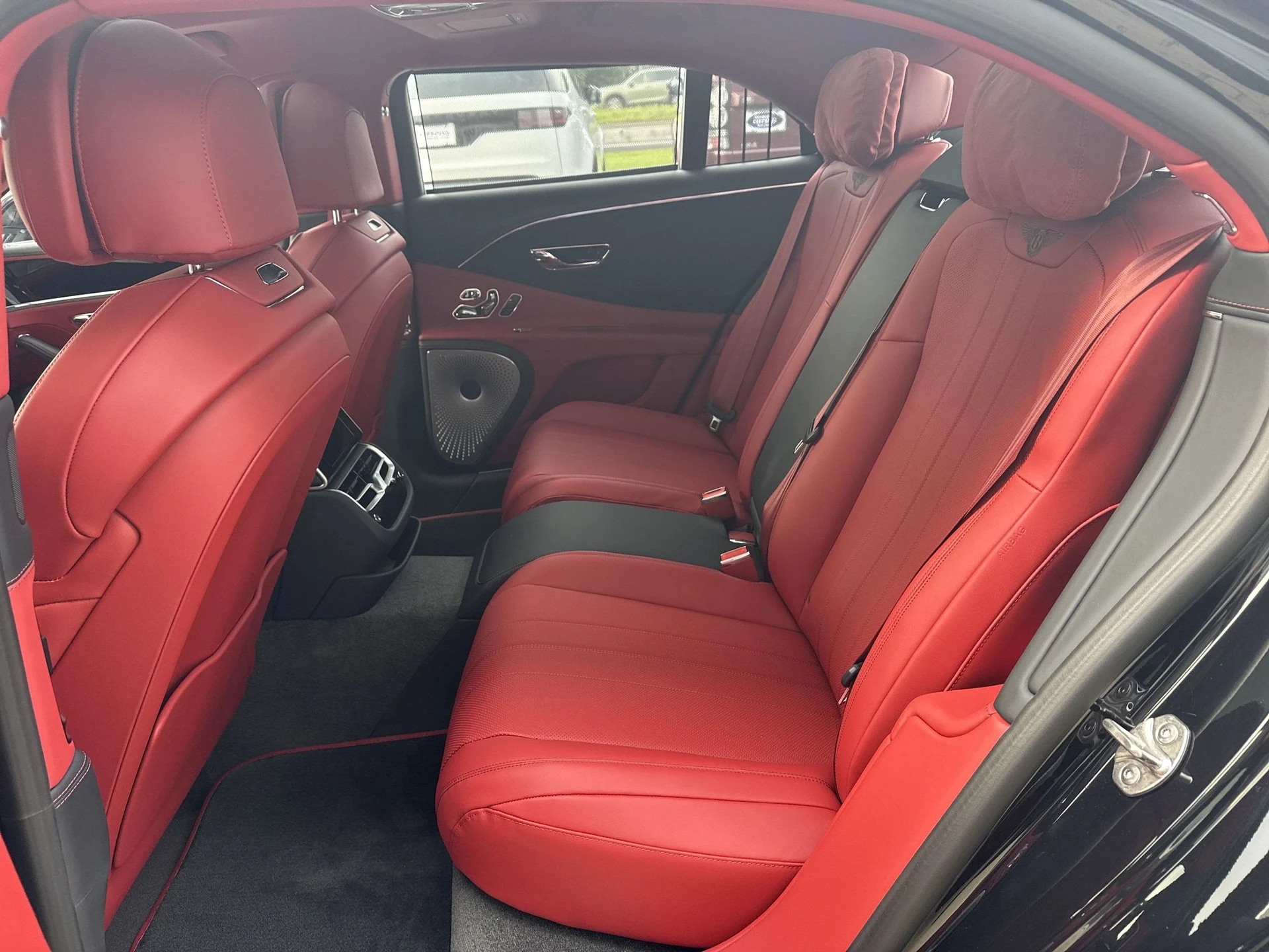 mph025_2140640272_83e1eefe08167ef5f7cef0740e45f136x_1eb236ef27