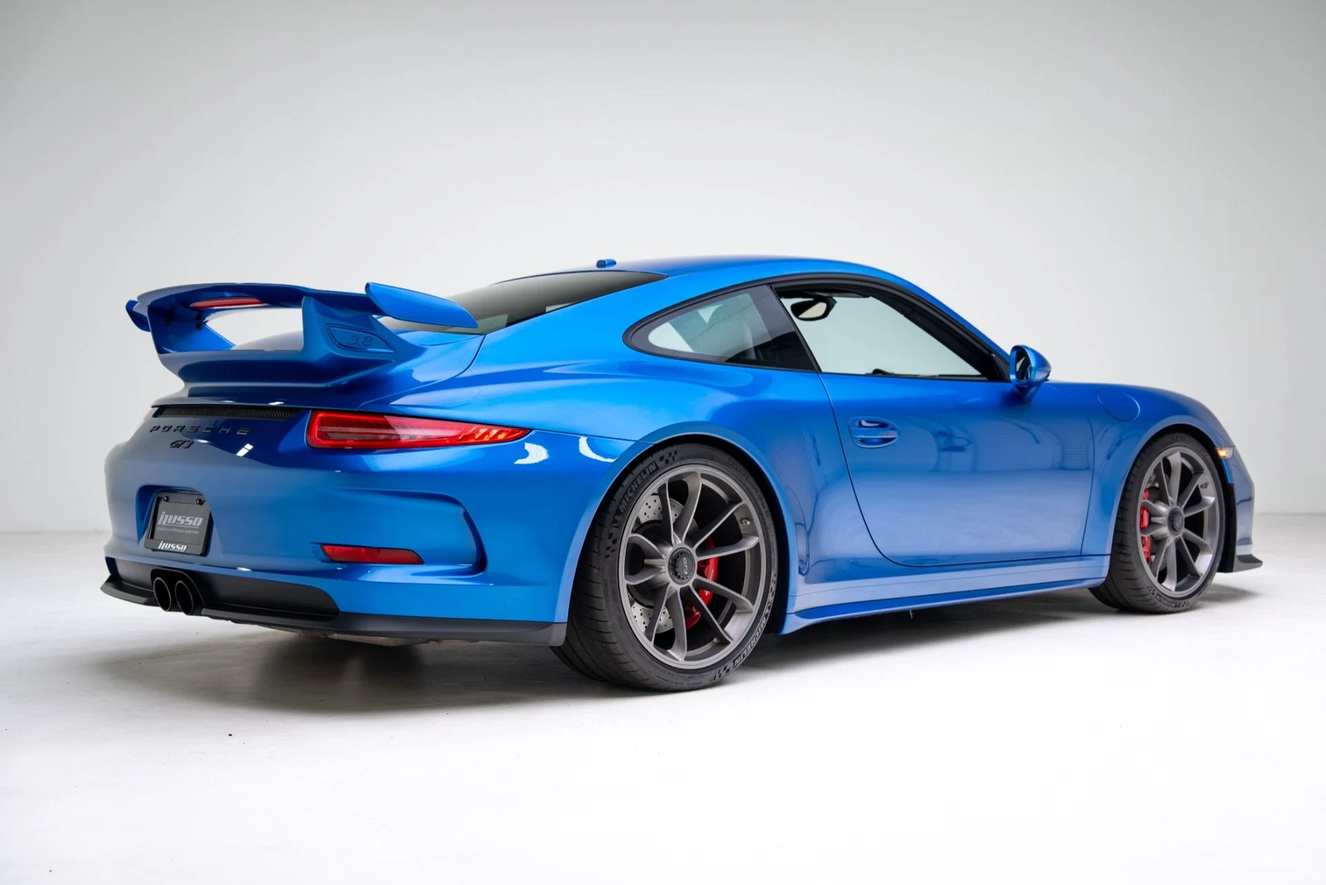 mph025_2152284019_Used_2015_Porsche_911_GT_3_1768869479_a9aed984e7