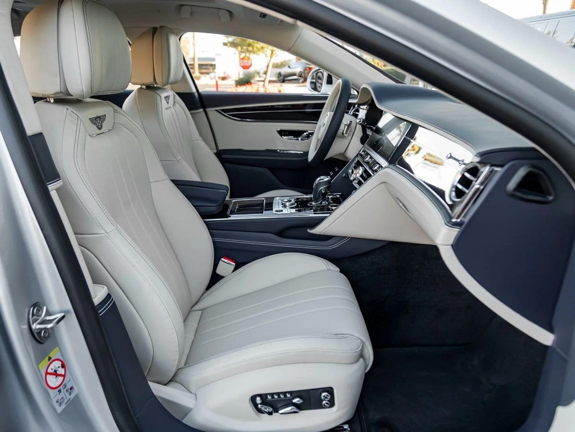 mph025_2152581787_26_44785ca757