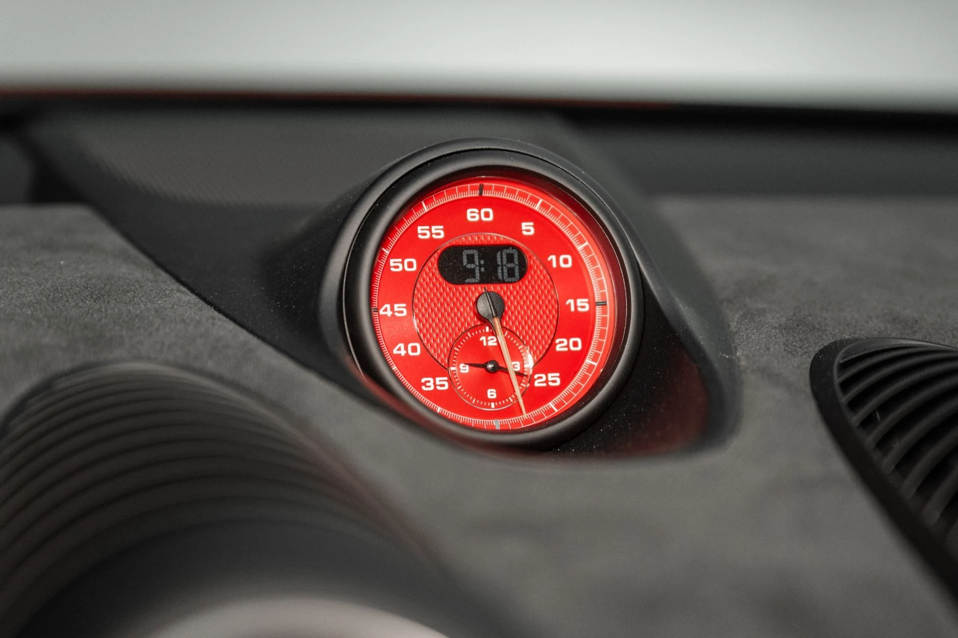 mph025_2161637736_Used_2024_Porsche_718_Cayman_GT_4_RS_1762886249_b95694971a