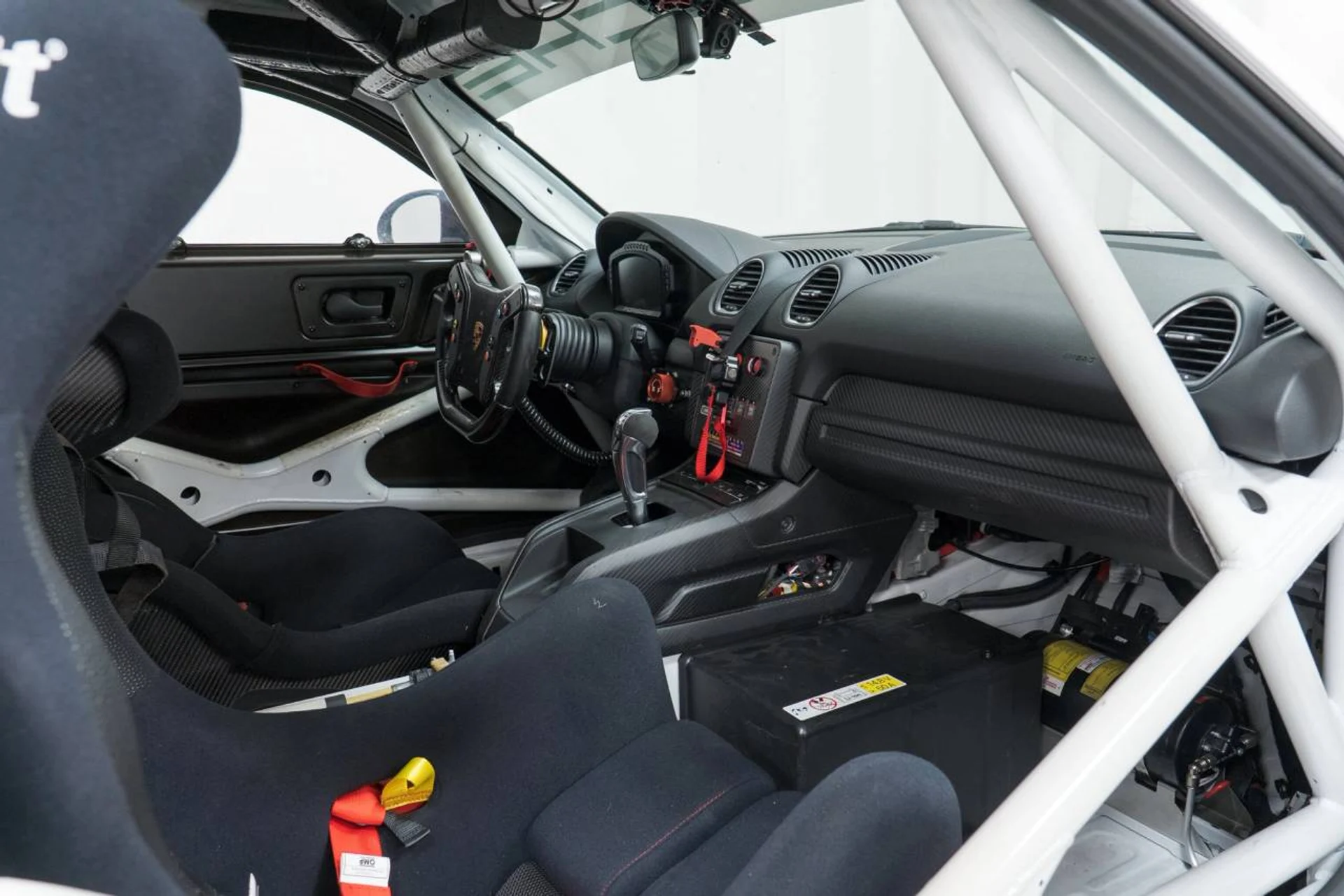 mph025_2161860657_1280_0a43a28177