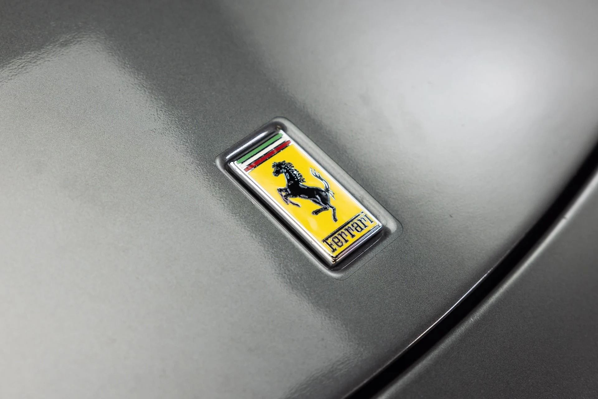 mph025_2163260569_Used_2005_Ferrari_F430_F1_Spider_1789063309_6f85e998eb