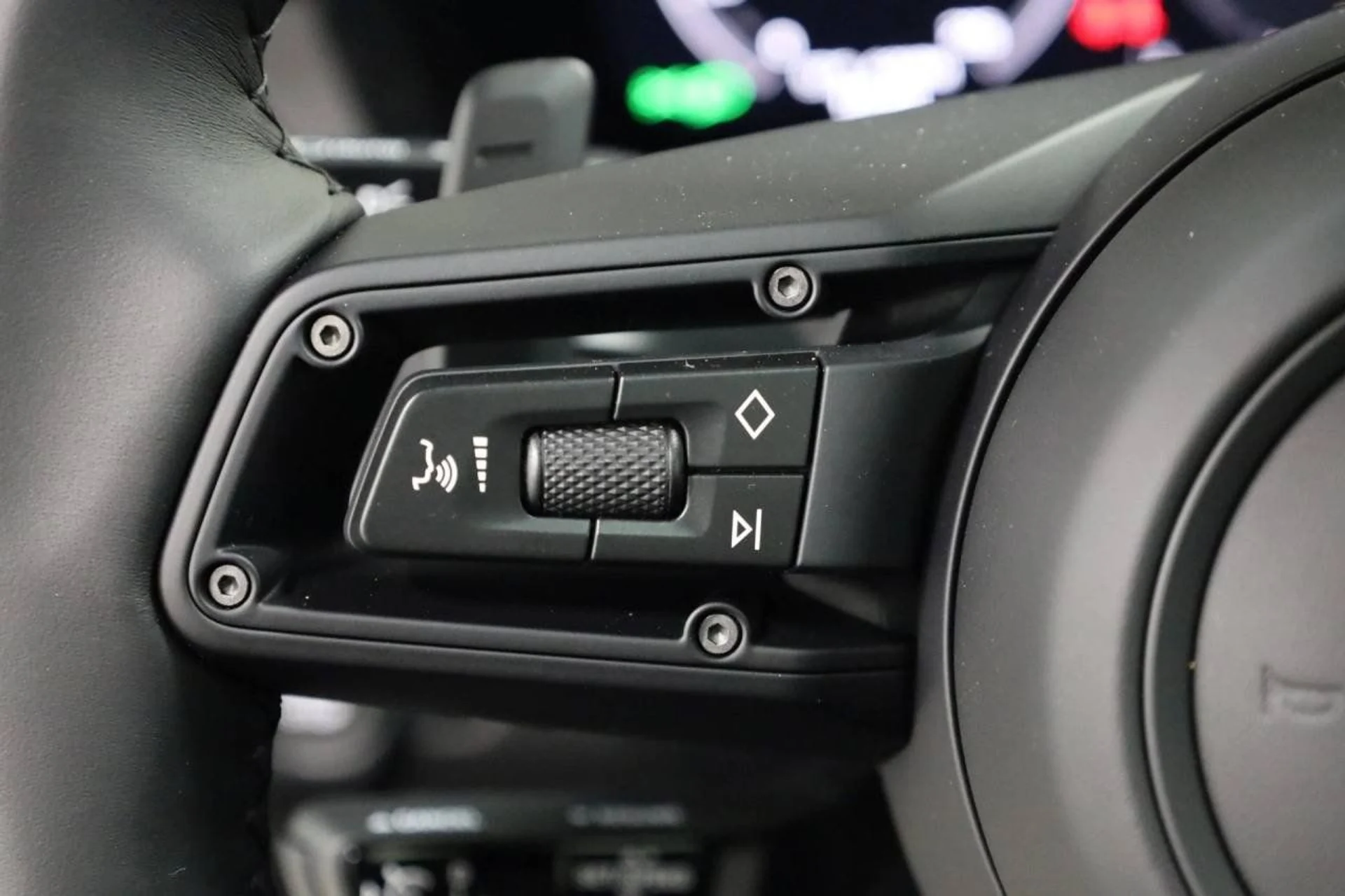 mph025_2164152817_8ef828f712c9a509b40e51328e253c4a_6a93856b56