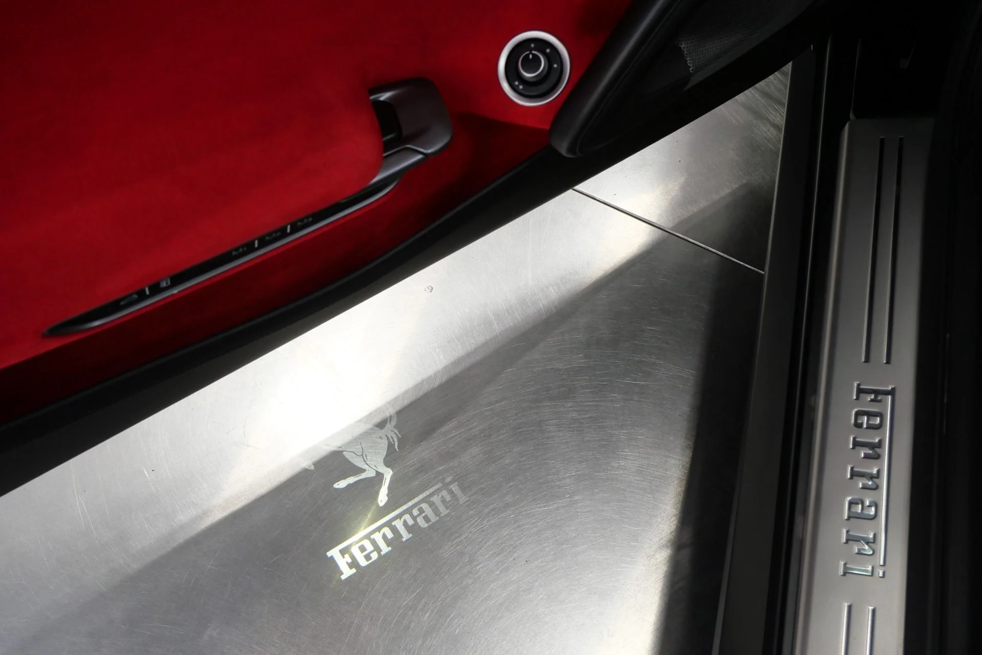 mph025_2172338740_Used_2019_Ferrari_GTC_4_Lusso_T_Leather_and_Alcantara_Interior_Heated_and_Ventilated_Seats_1786464886_b40d06a6f7