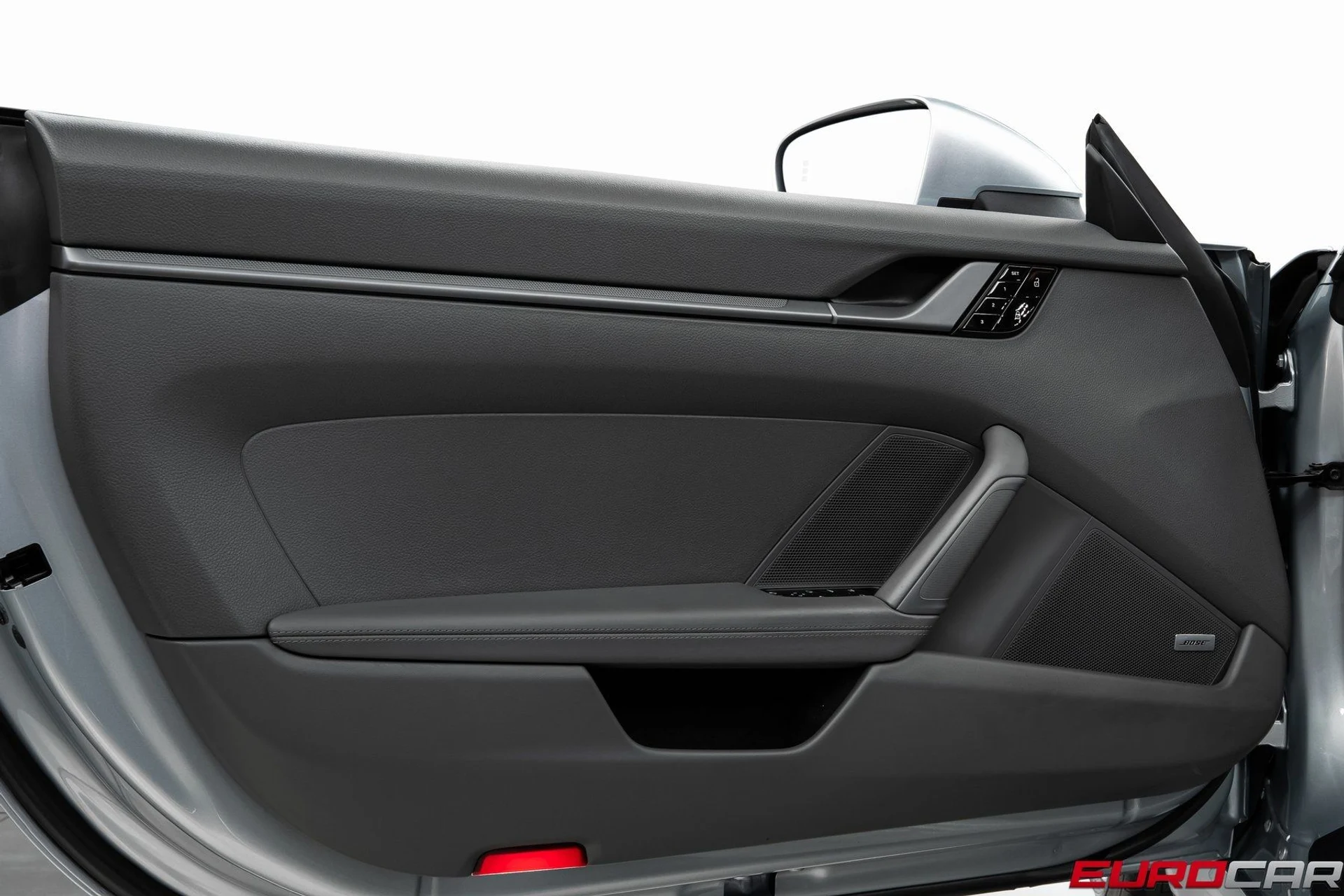 mph025_2174115536_image_26_f5996316c2