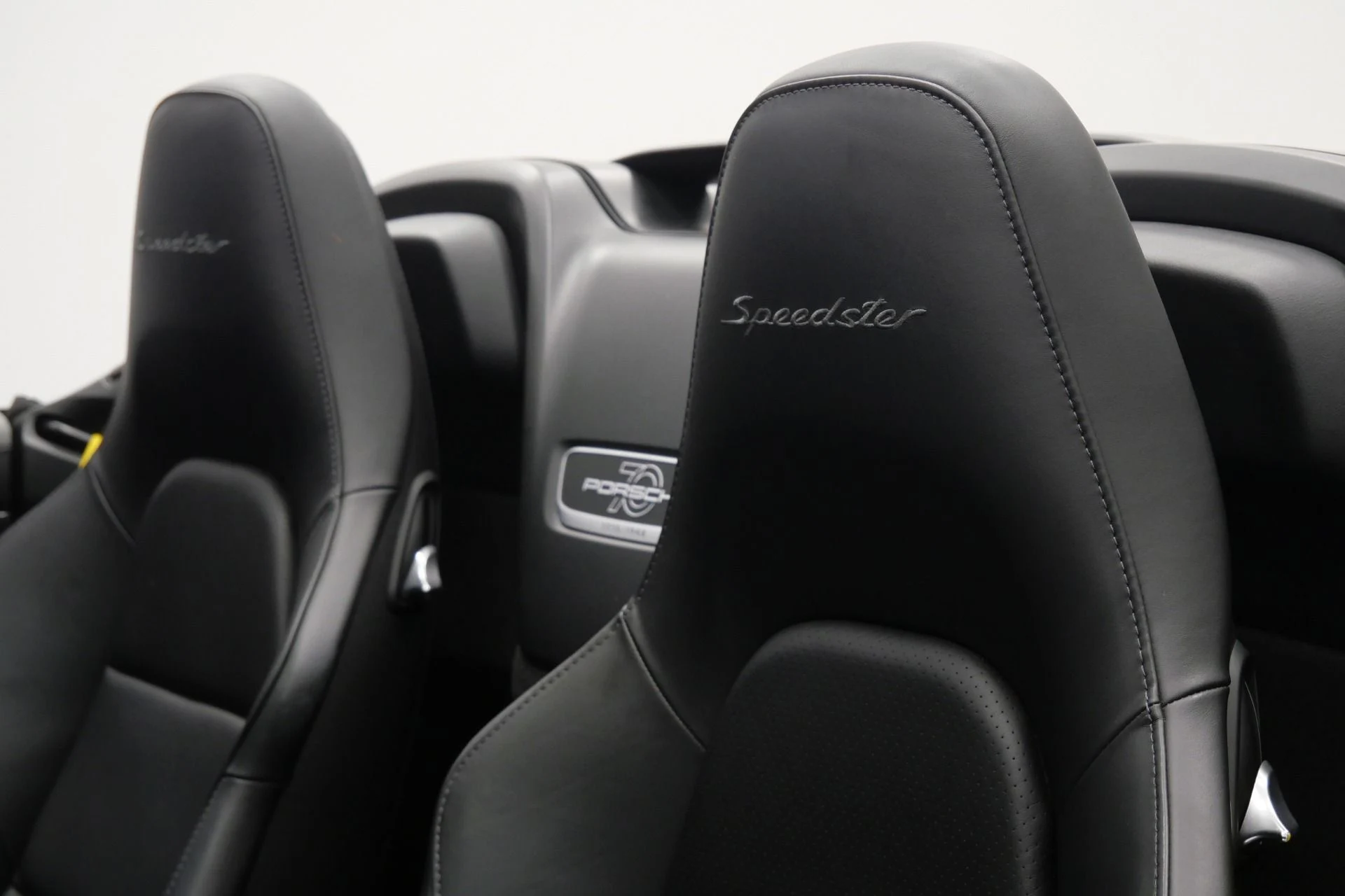 mph025_21751363_Used_2019_Porsche_911_Speedster_1715_of_Only_1948_Built_6_Speed_Manual_1779827774_8383a9df40