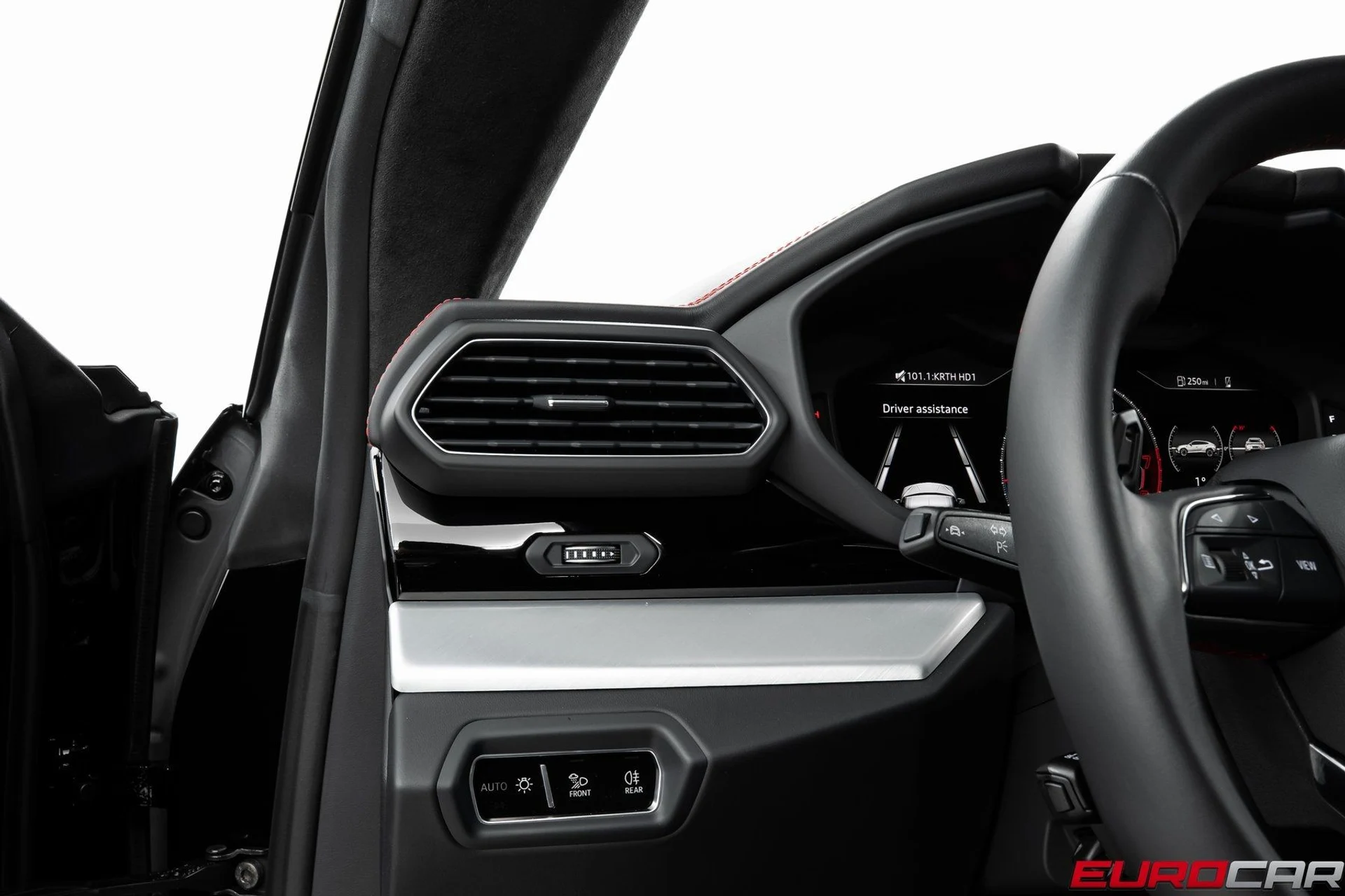 mph025_217637374_image_26_6f6ad82096