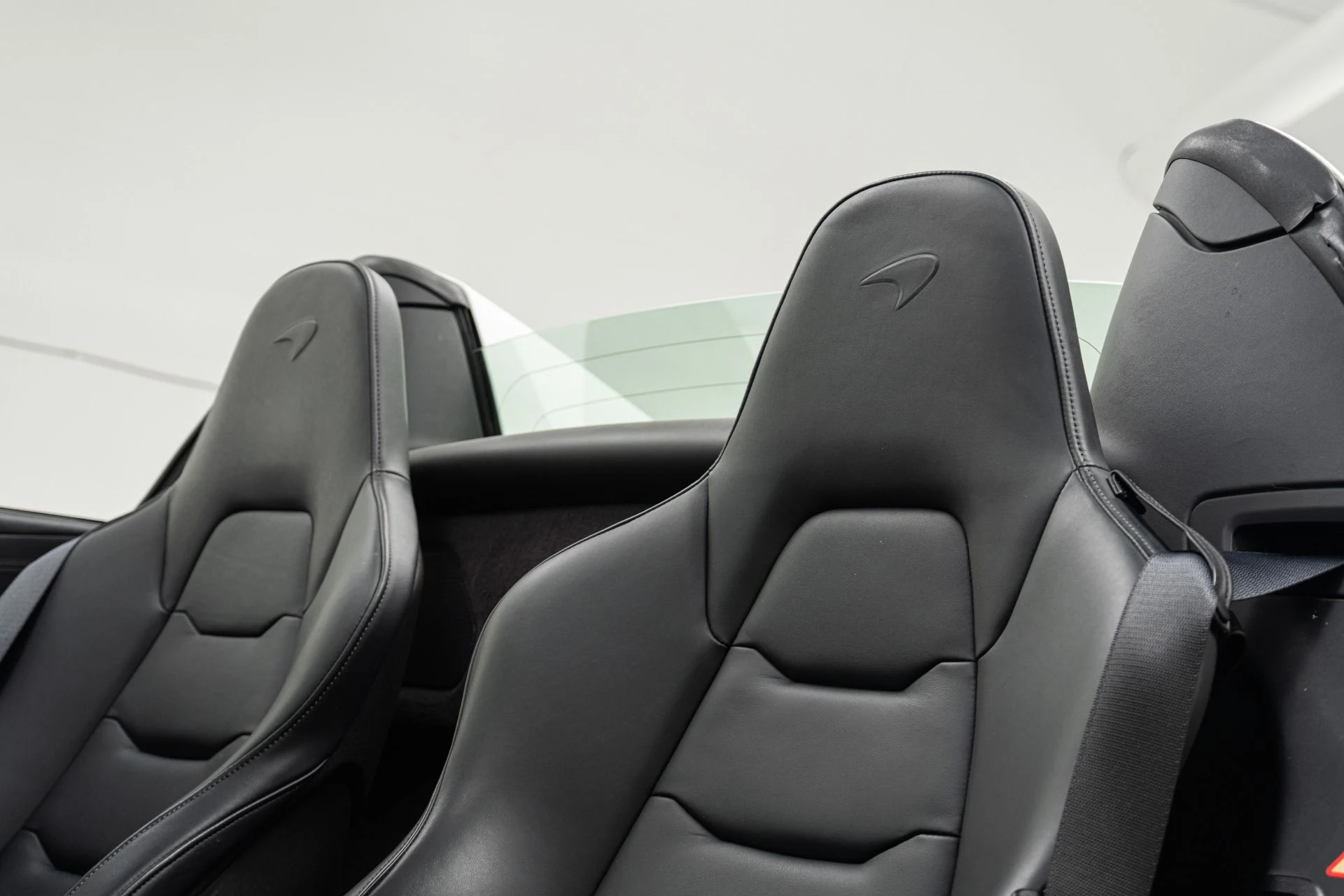 mph025_2176837200_Used_2014_Mc_Laren_MP_4_12_C_Spider_Retractable_Hardtop_616_Horsepower_Low_Miles_1779912312_d59cca89a4