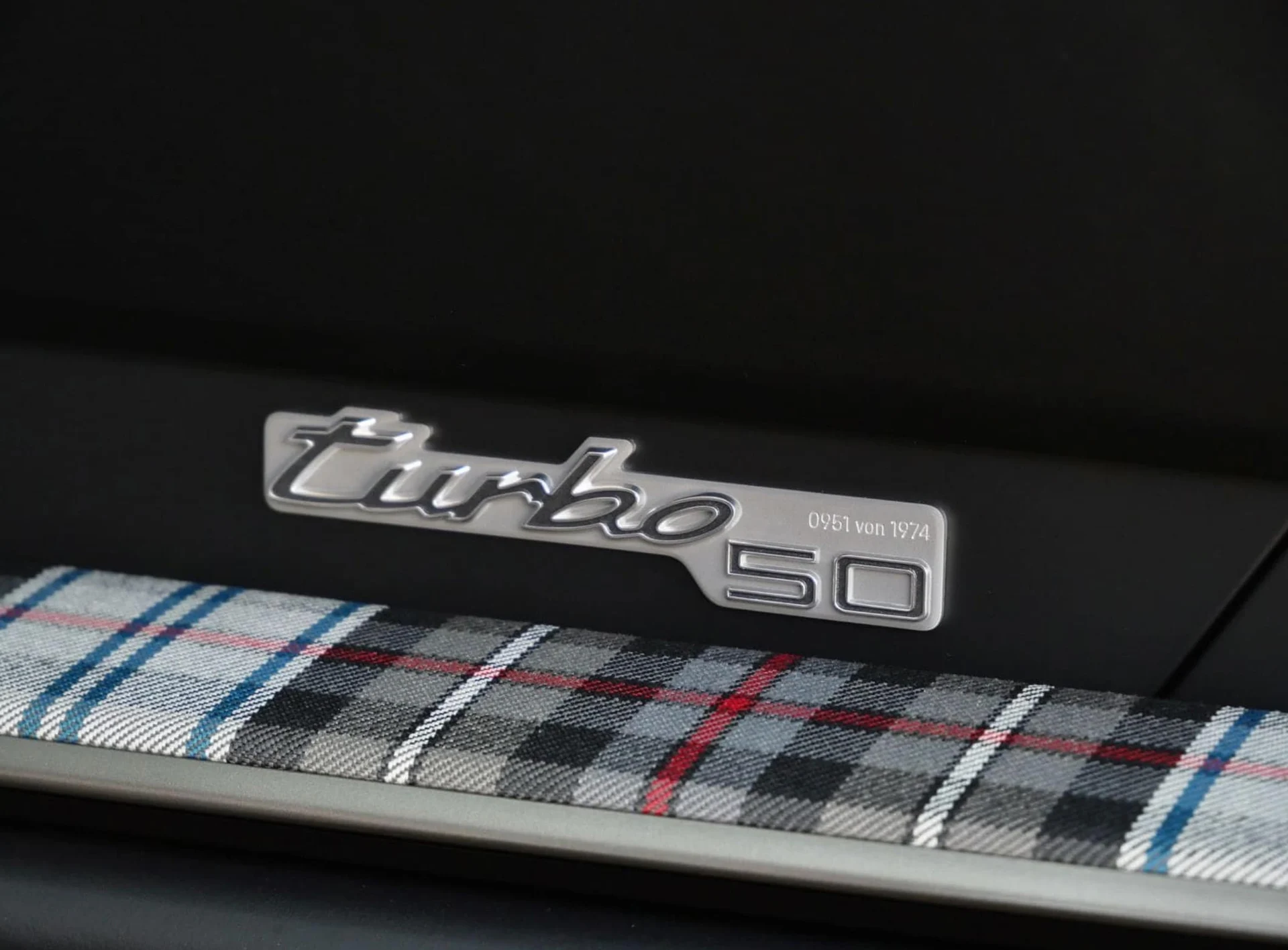 mph025_2193082844_ee95820253dc409cb7311af3362ce1bd_f22bf0062f