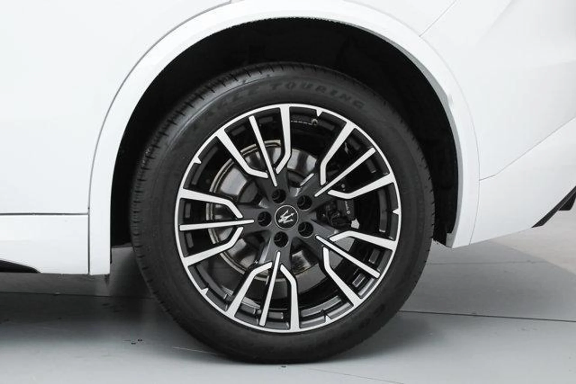 mph025_2196952113_VJ_7_Q_Wqb8_H2g_N2c_5_N7e8y661_K1_E_da8cab1b16