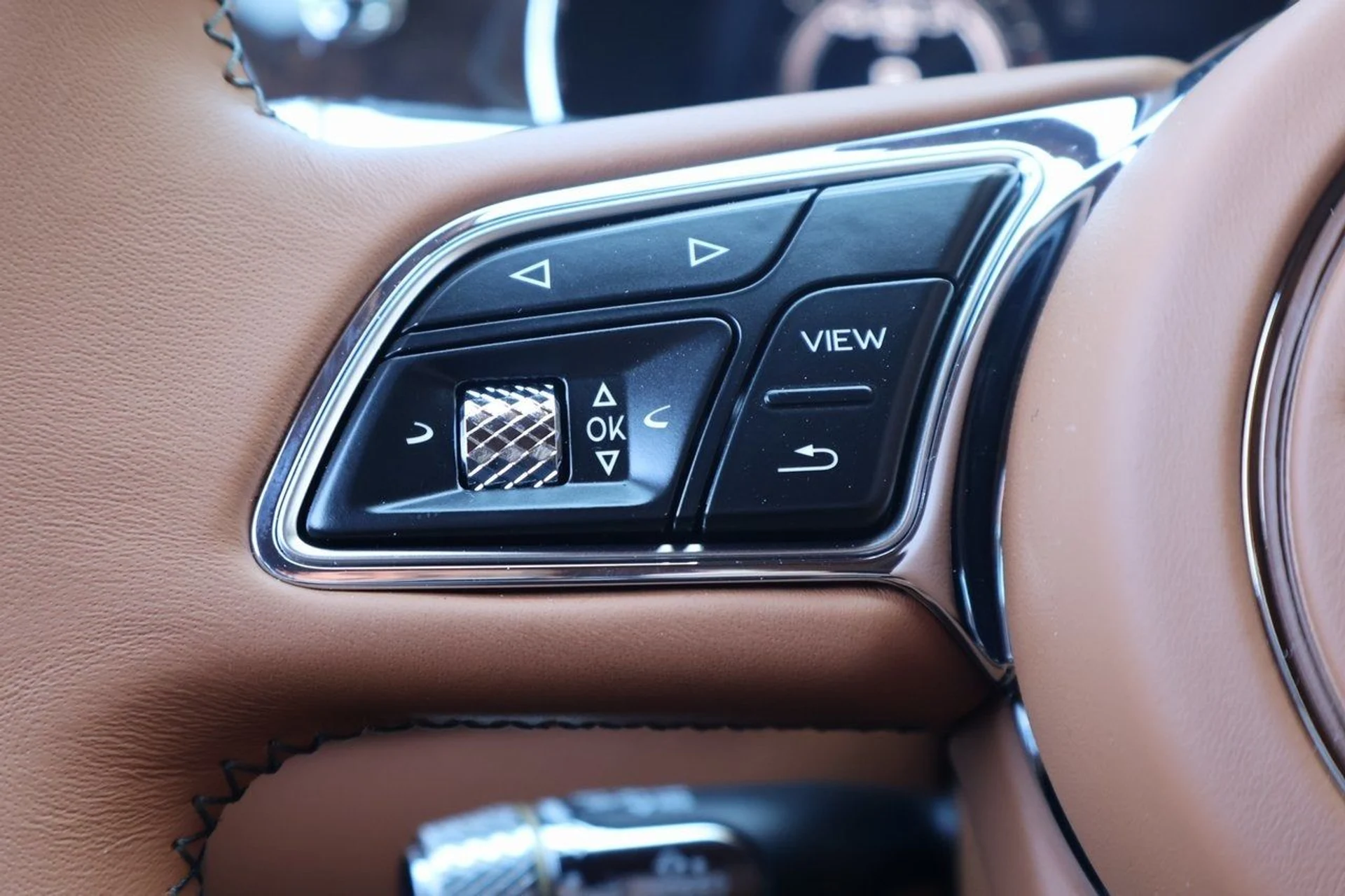 mph025_2204657537_26_02753b8728