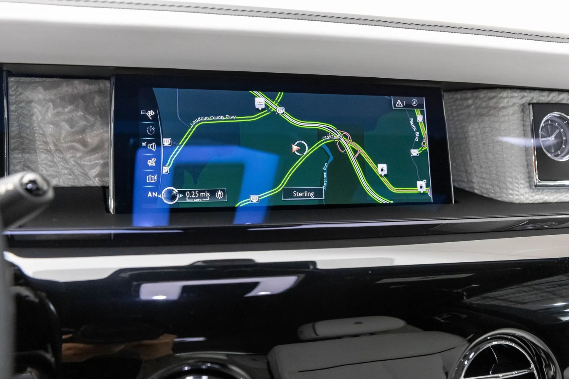 mph025_221040411_26_4db1004e83