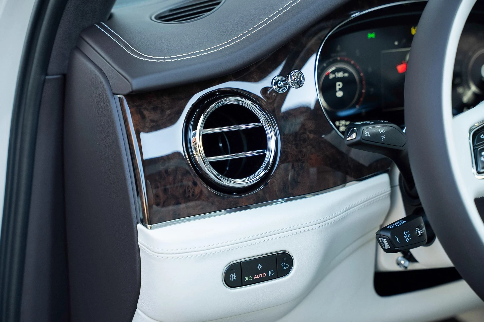 mph025_2214257150_470962090_69063cafca1ae070f76ad70b_6266898535