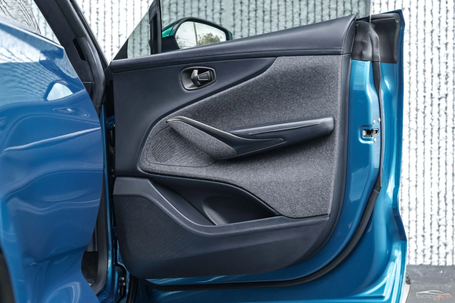 mph025_2220350332_Used_2021_Aston_Martin_DBX_CPO_Aug_2026_w_Special_Order_Exterior_Interior_Black_Pack_1708458533_79ef6a3725