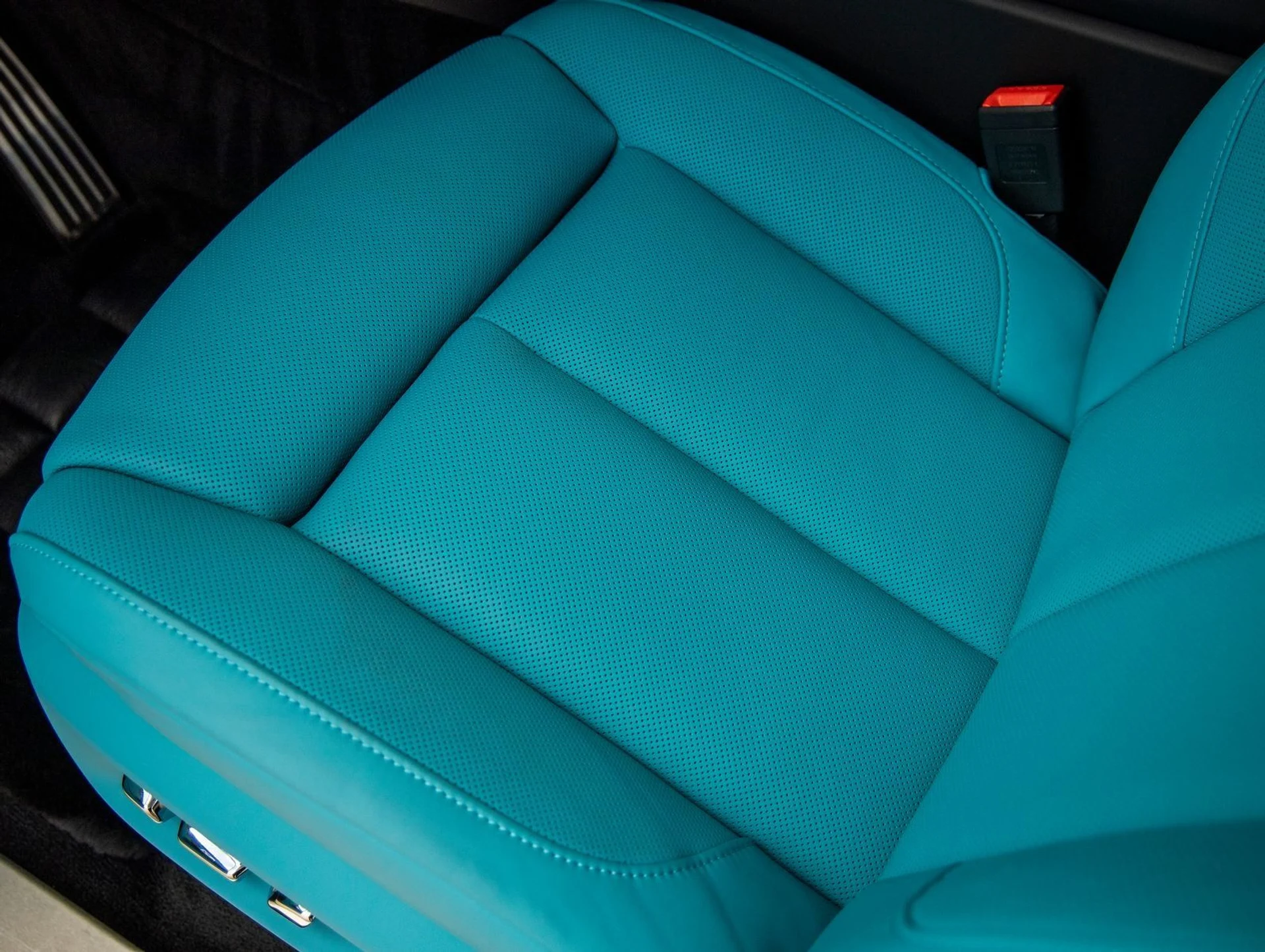 mph025_2226478923_26_27314611c7