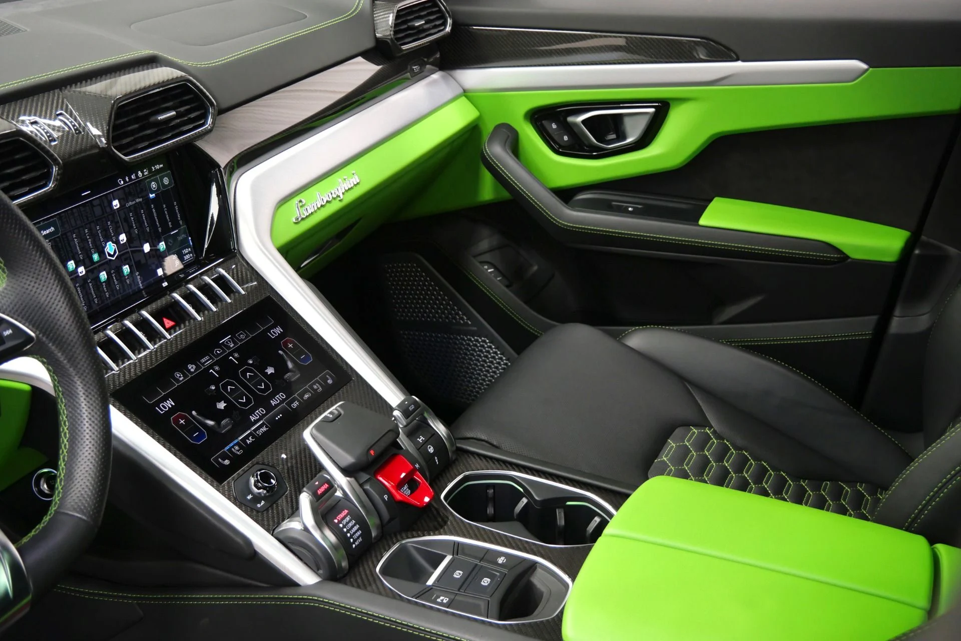 mph025_2234007133_Used_2022_Lamborghini_Urus_1761576878_622c1d1a78