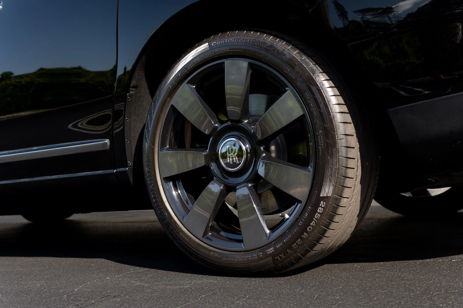 mph025_2247424918_Used_2019_Rolls_Royce_Cullinan_1769627245_38e7d4c06e