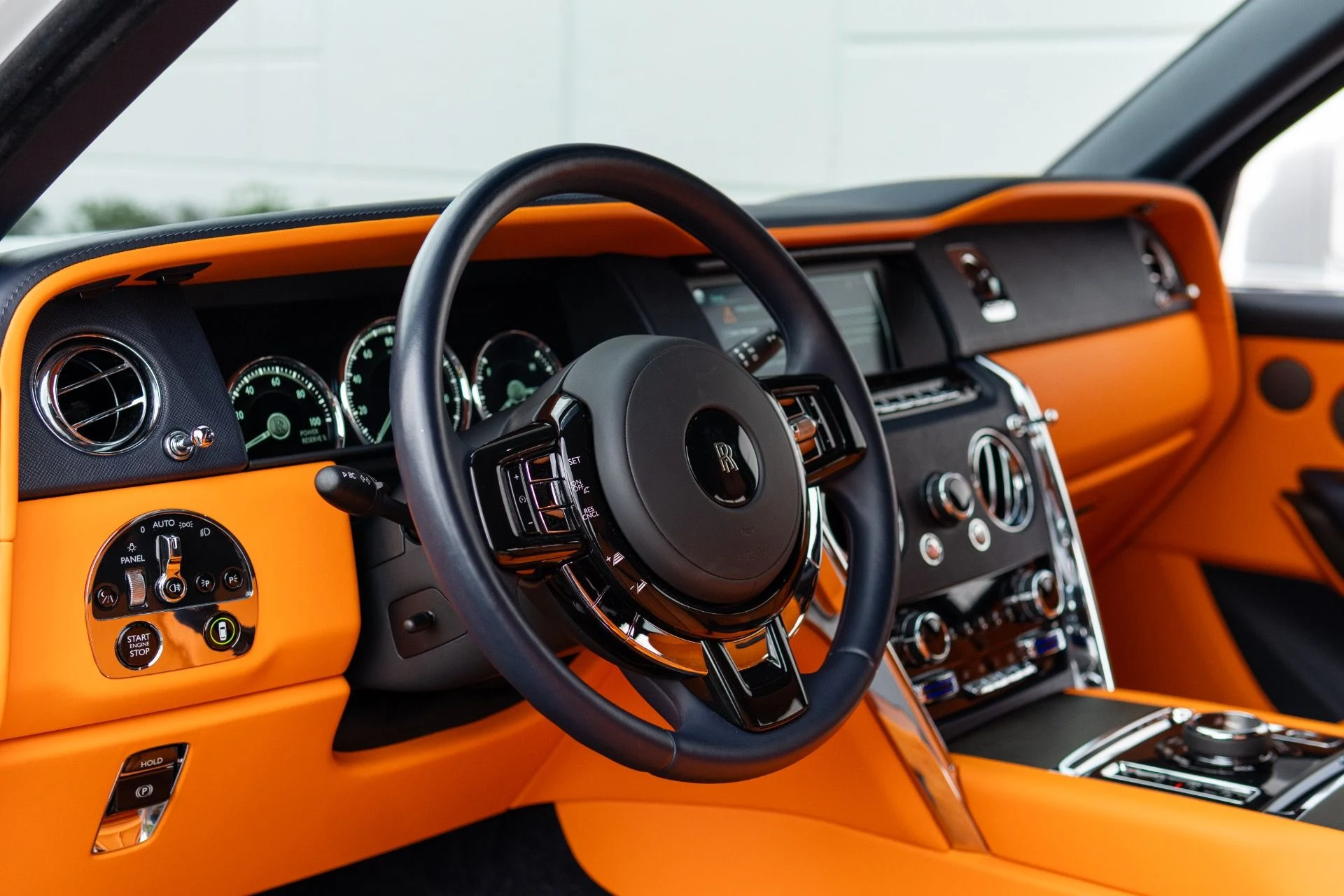 mph025_2249720376_Used_2023_Rolls_Royce_Cullinan_1766776313_41e2a2fa6e