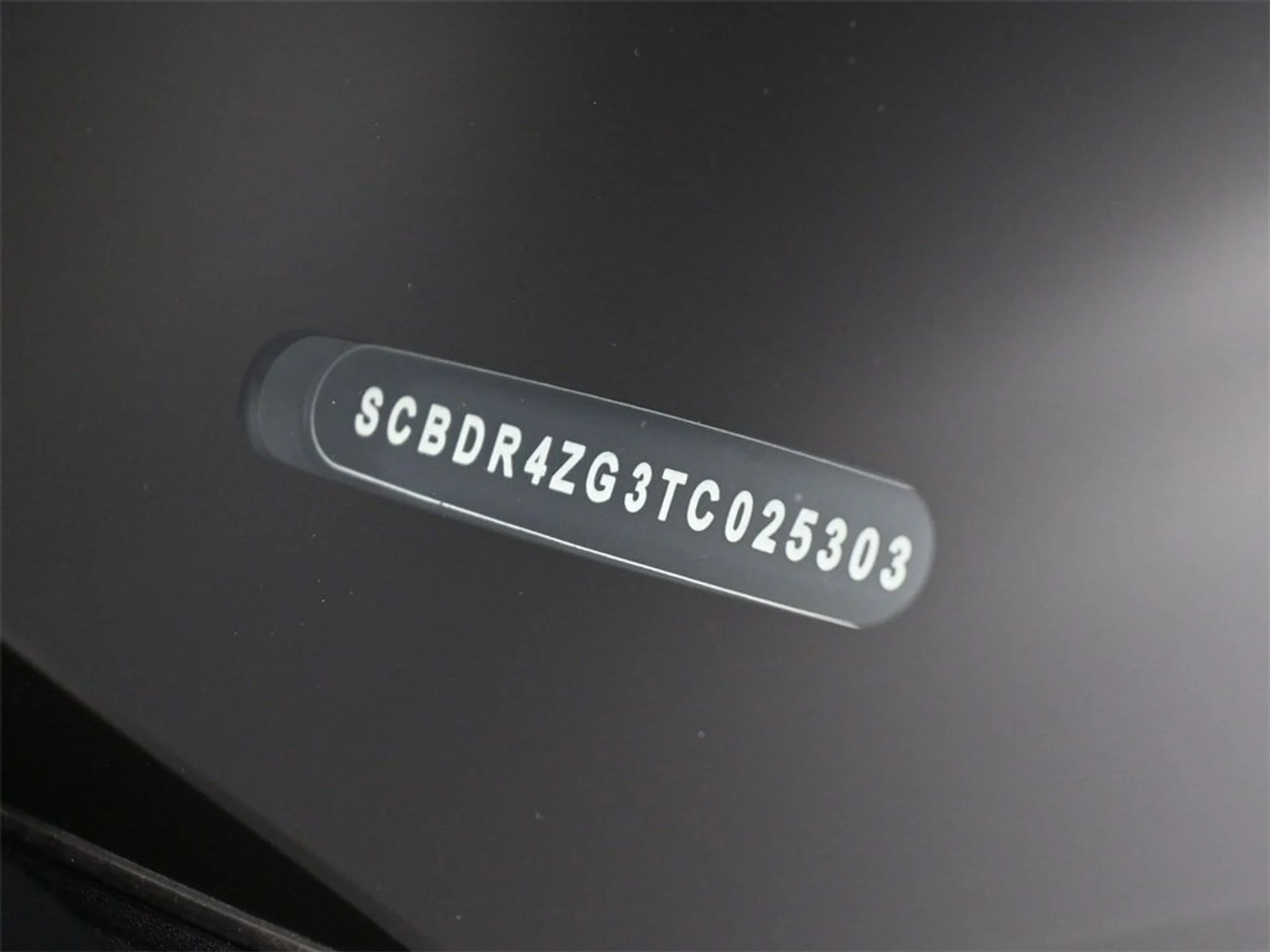 mph025_2257901419_e1ea5d4a8602c6f989c1731696788b0ax_3d116d0823