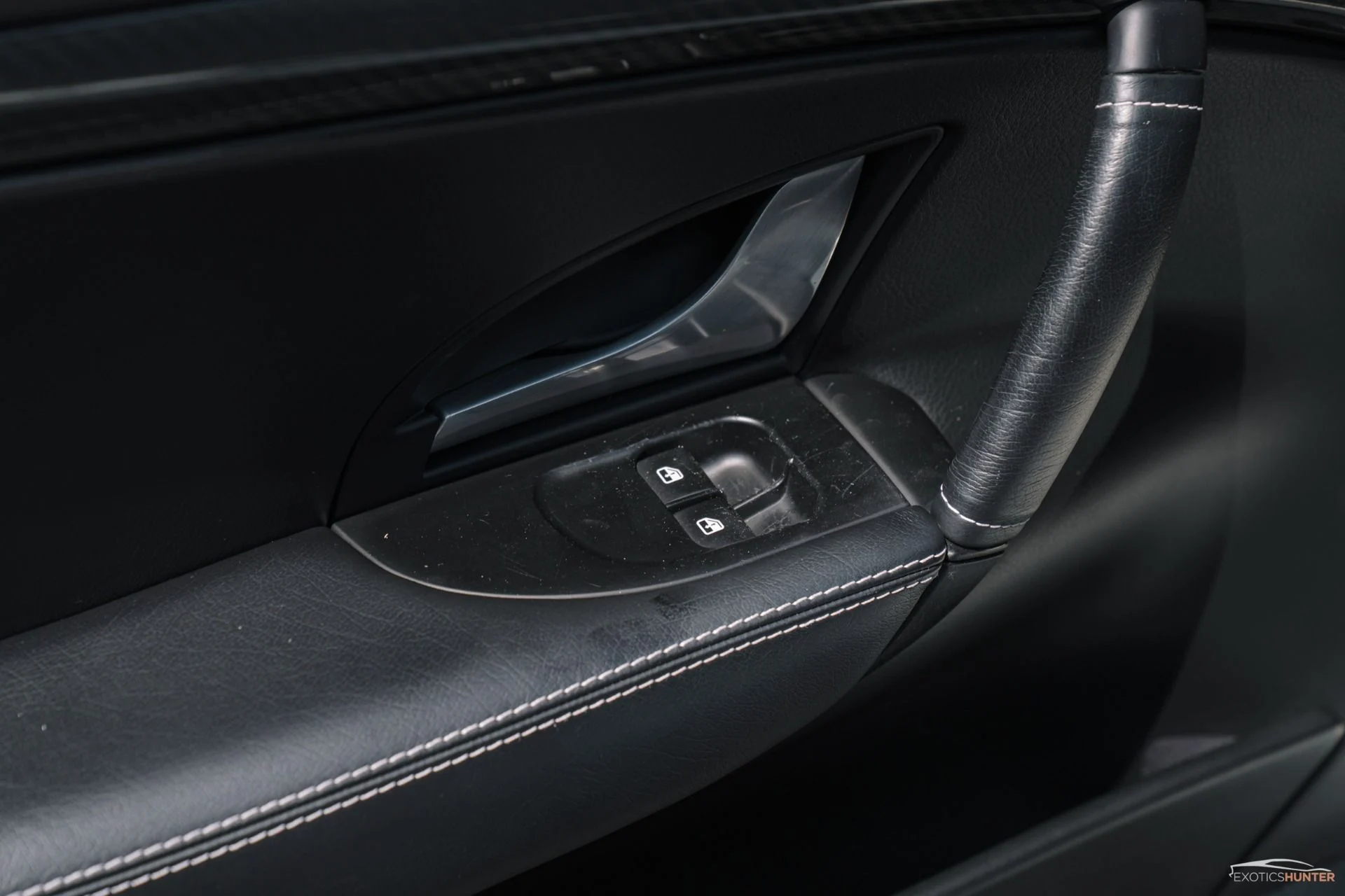 mph025_2258033294_Used_2014_Maserati_Gran_Turismo_MC_w_Aerodynamic_Carbon_Pack_Interior_Carbon_Pack_1755877560_356d4560a7