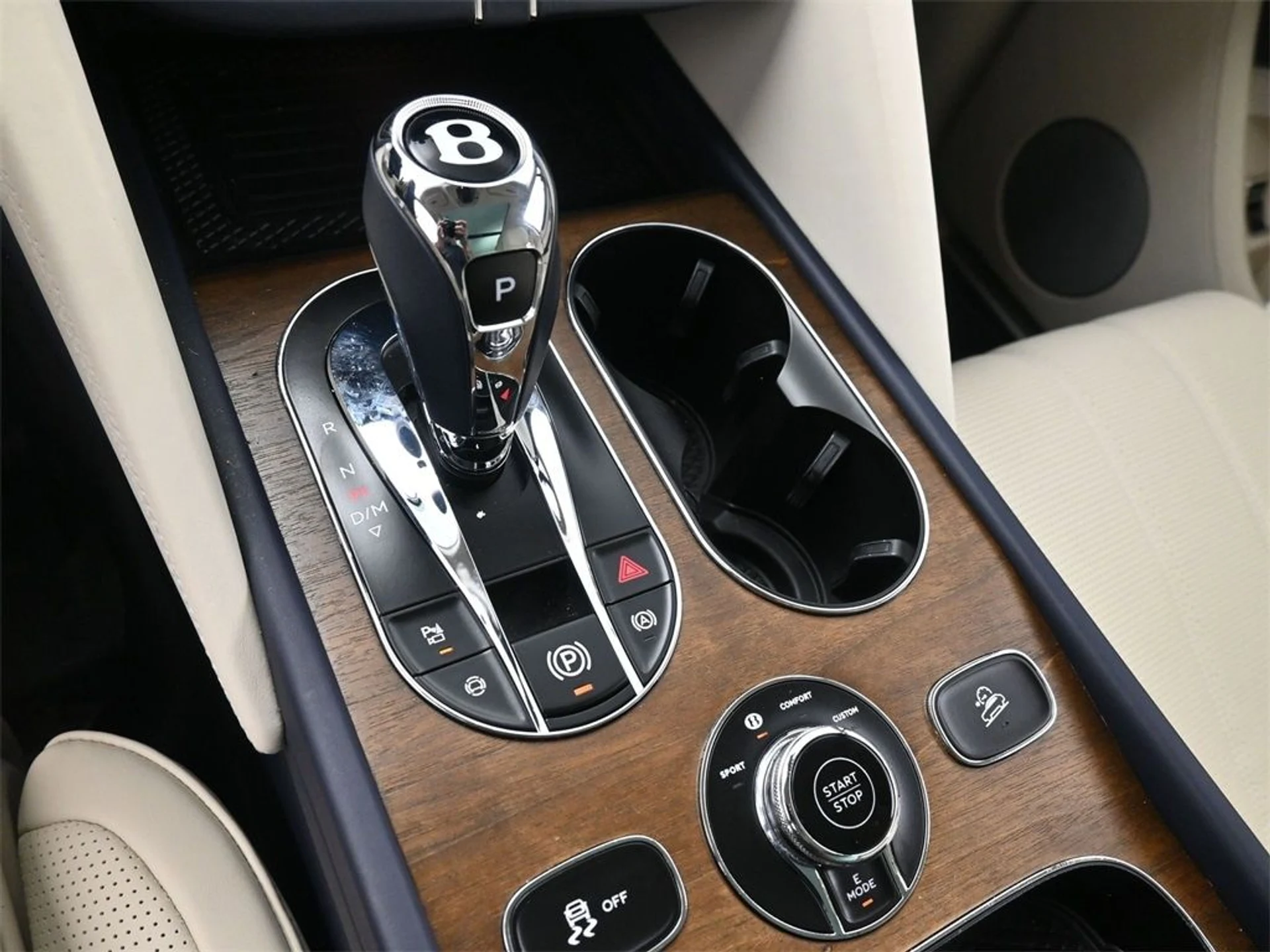 mph025_2266649008_1d330e2f371eae772dffe326024096acx_f3356dcaba