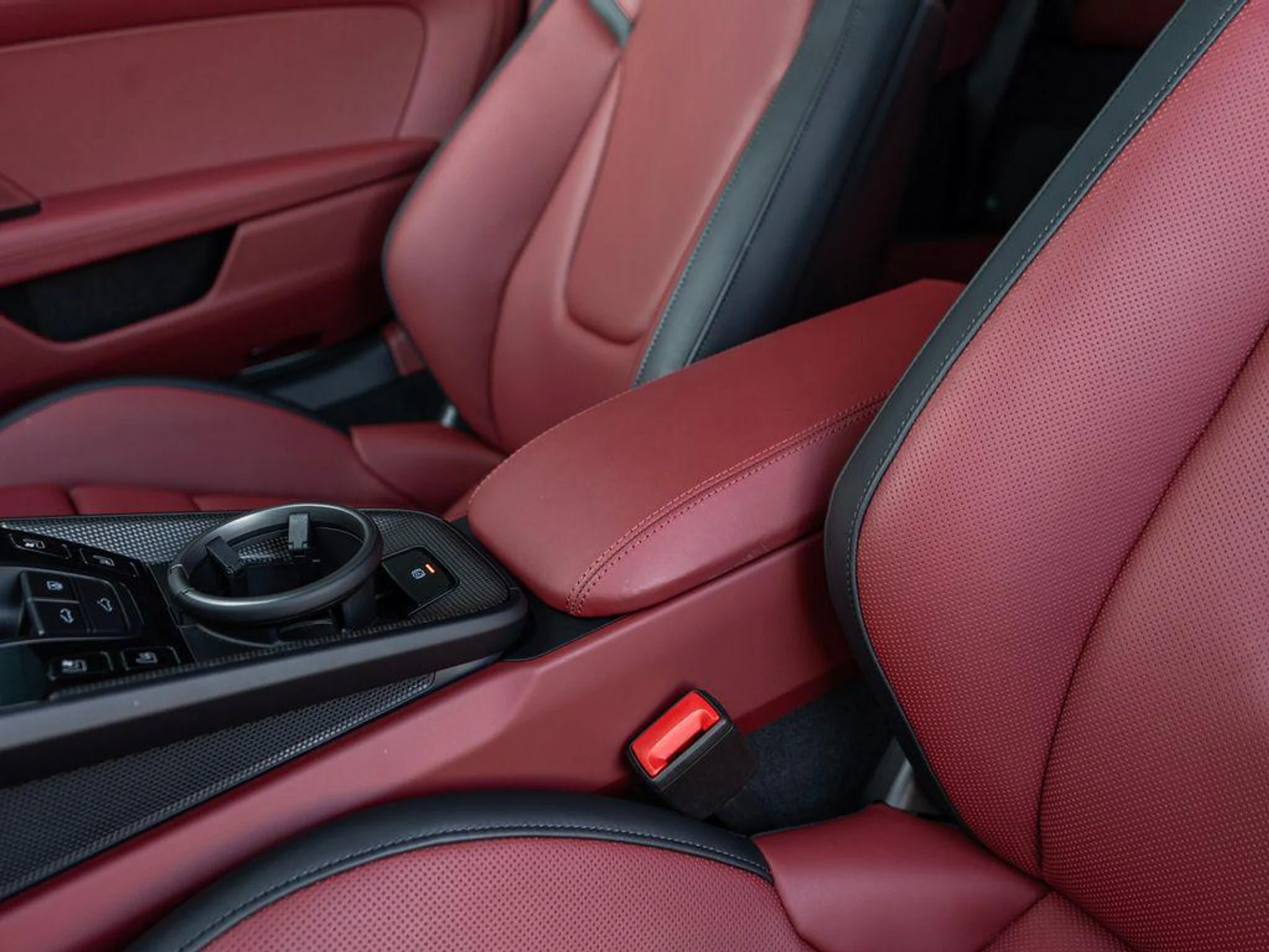 mph025_2268243951_7ac_Af_Y_Ib_LWR_5_SH_2h_Zc_Epra_Dy_SEI_8cd99bd66c