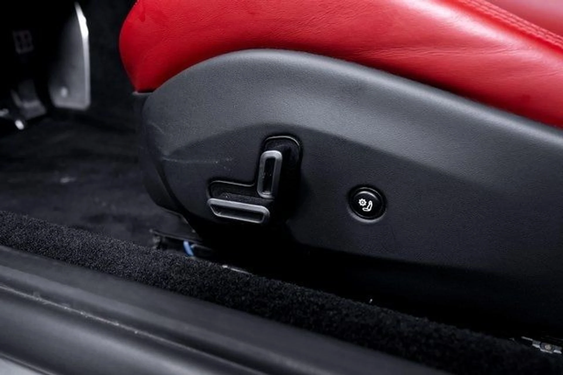 mph025_2272689820_9bd52f7b5d1624d111cdc369a978e37fx_f0ab43911c