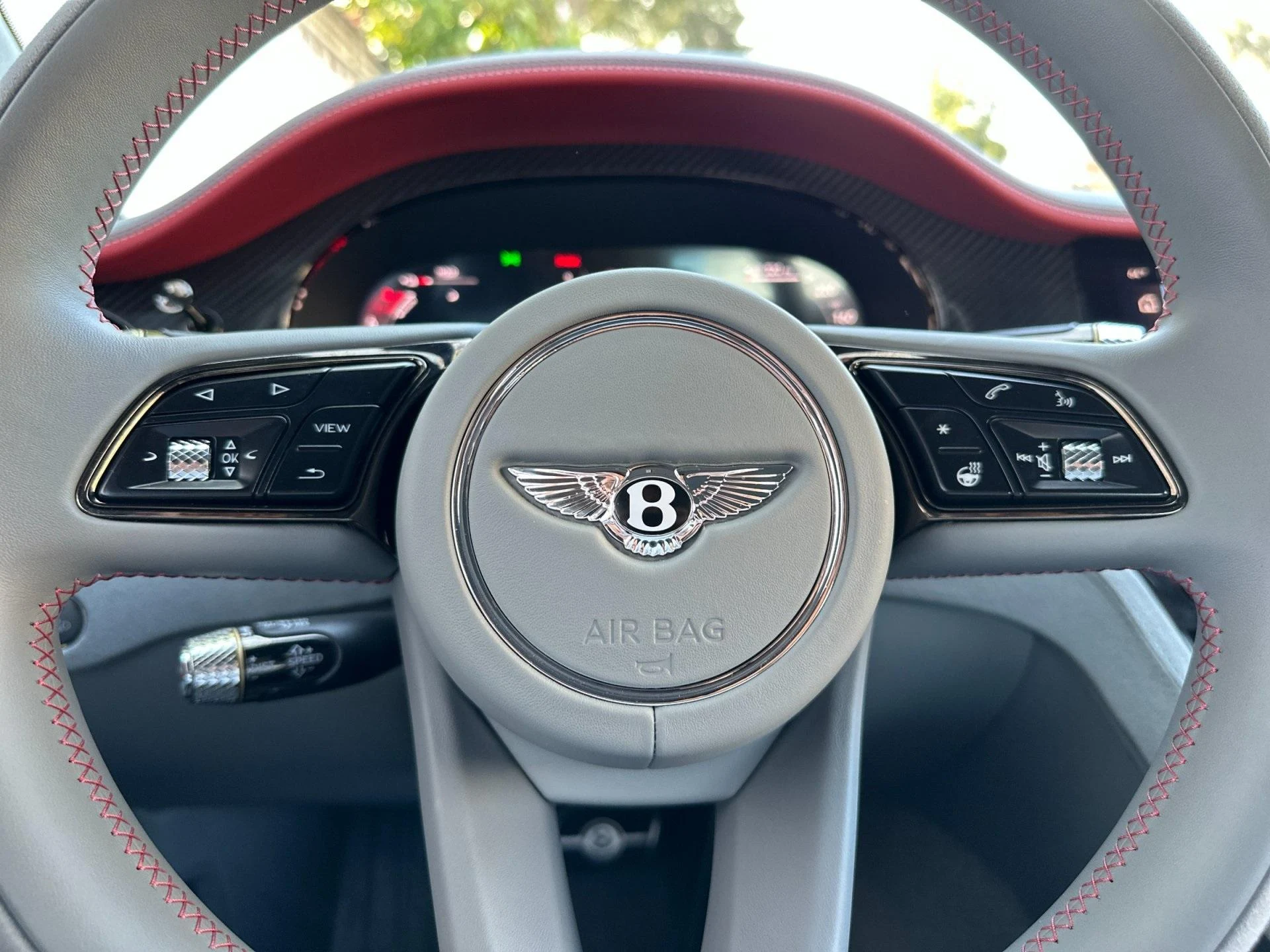 mph025_2272886133_Used_2025_Bentley_Continental_GT_Speed_1762941048_17e9dbd5a3